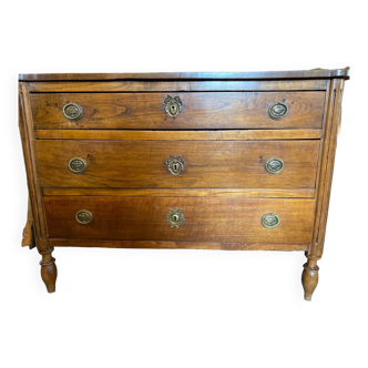 Louis XVI chest of drawers in walnut