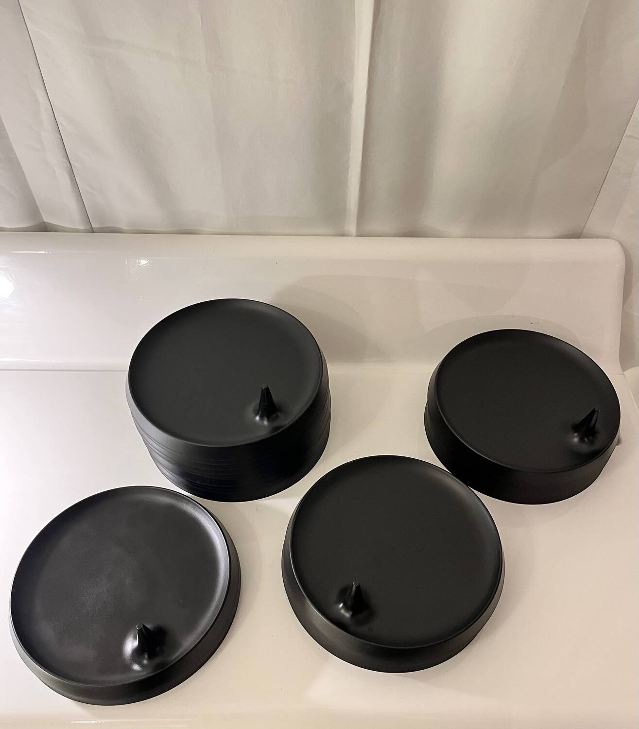 Philippe Starck for IPI - set of 20 plates - design - black