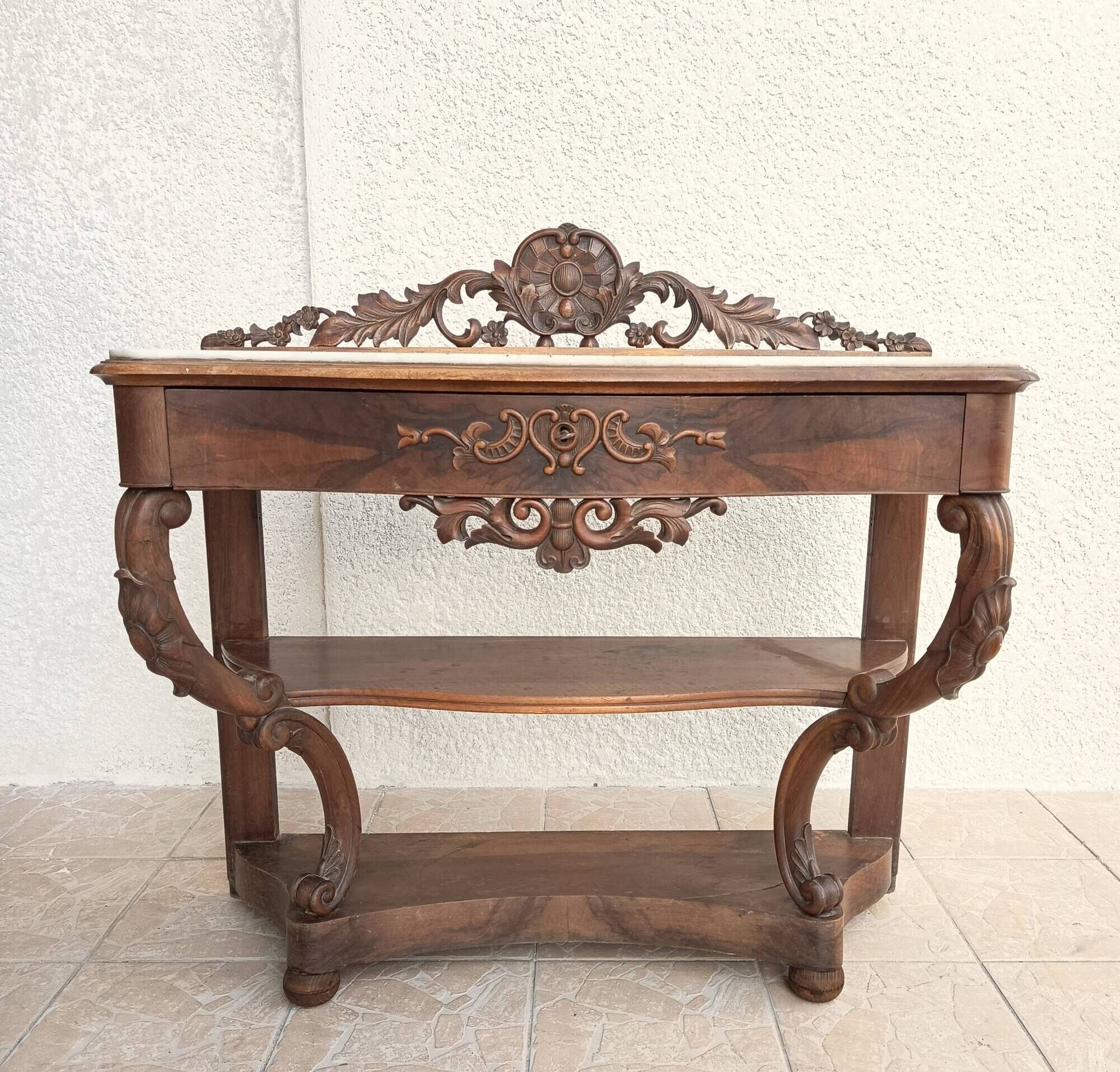 Console from the Napoleonic III era in walnut.