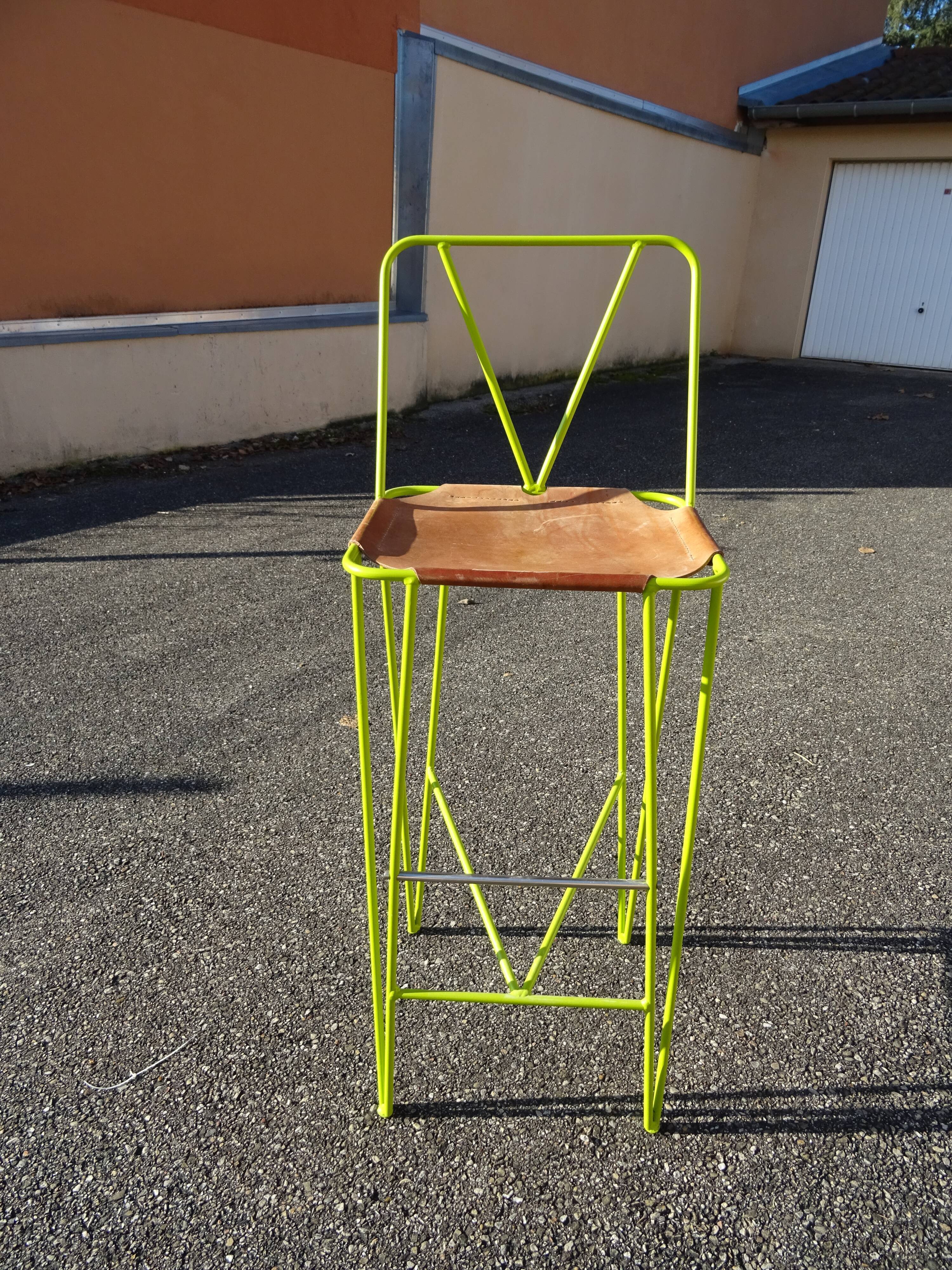 Paire de tabourets hauts tabourets de bar cuir et métal vert acidulé