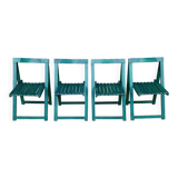 Set of 4 green folding chairs