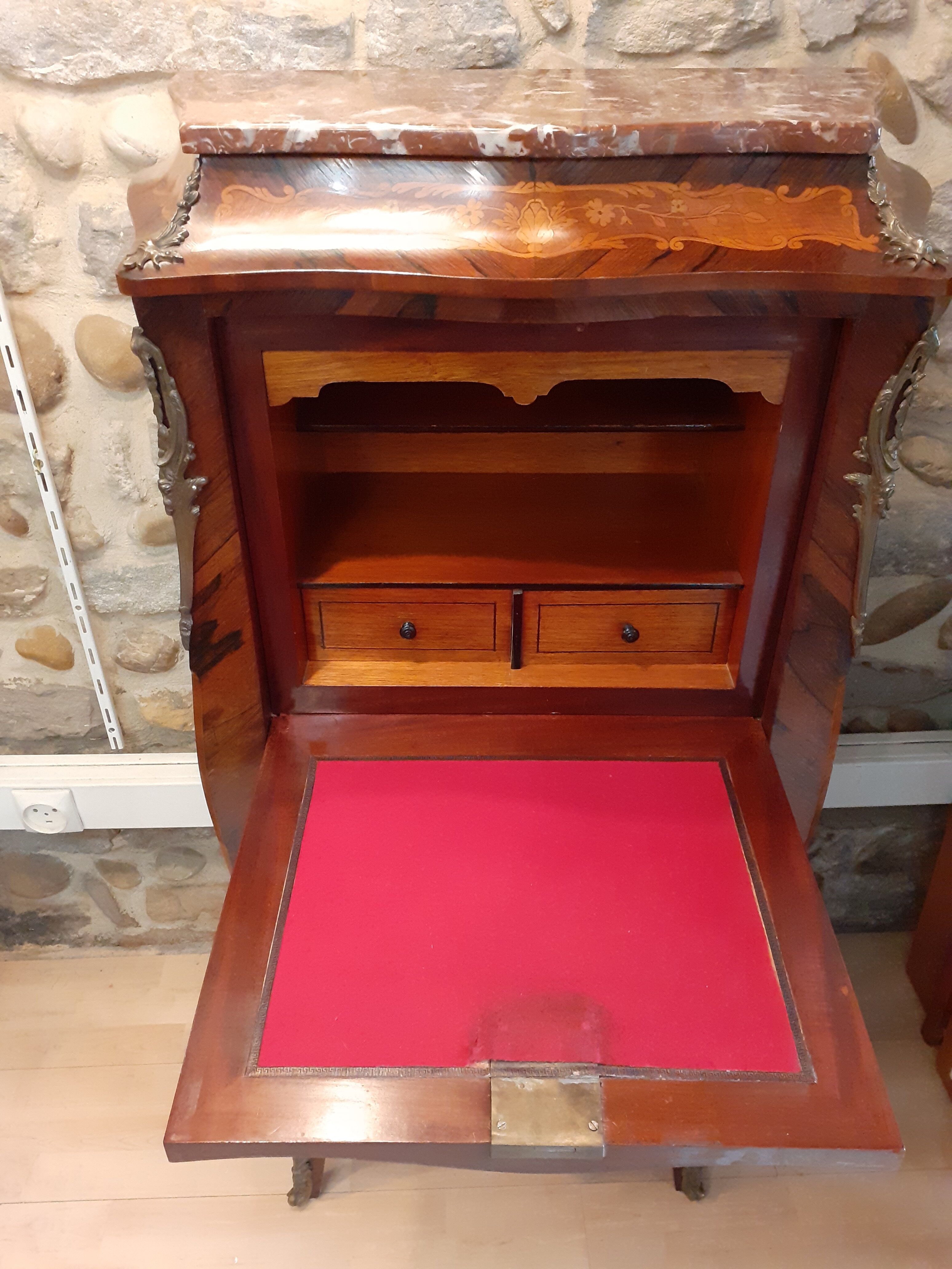 Louis XV-style lady secretary, in rosewood veneer flower decoration.