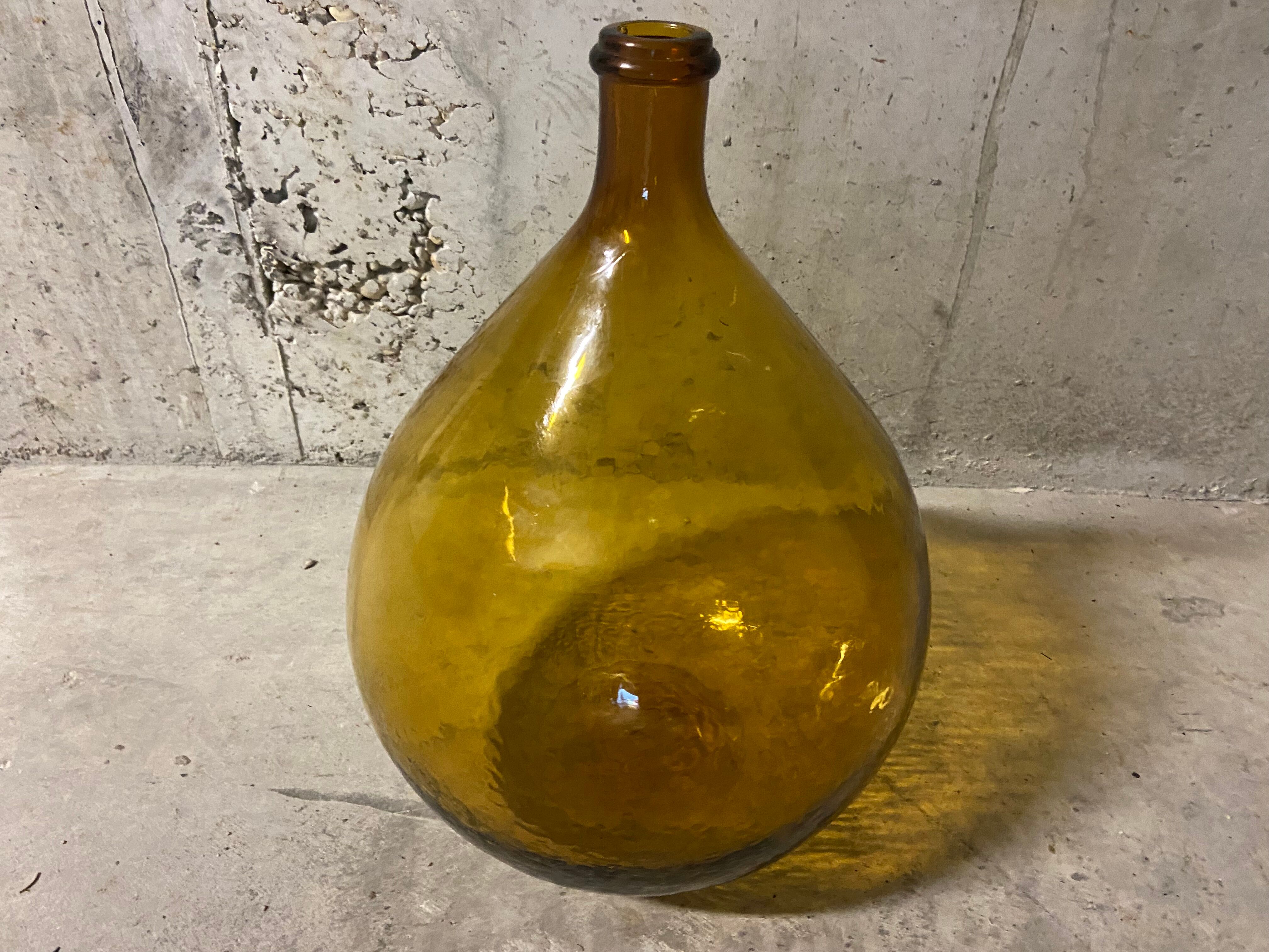 Amber demijohn