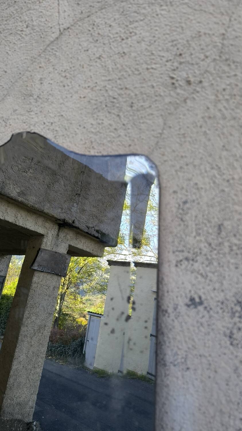 Beveled mirror 124 x 70