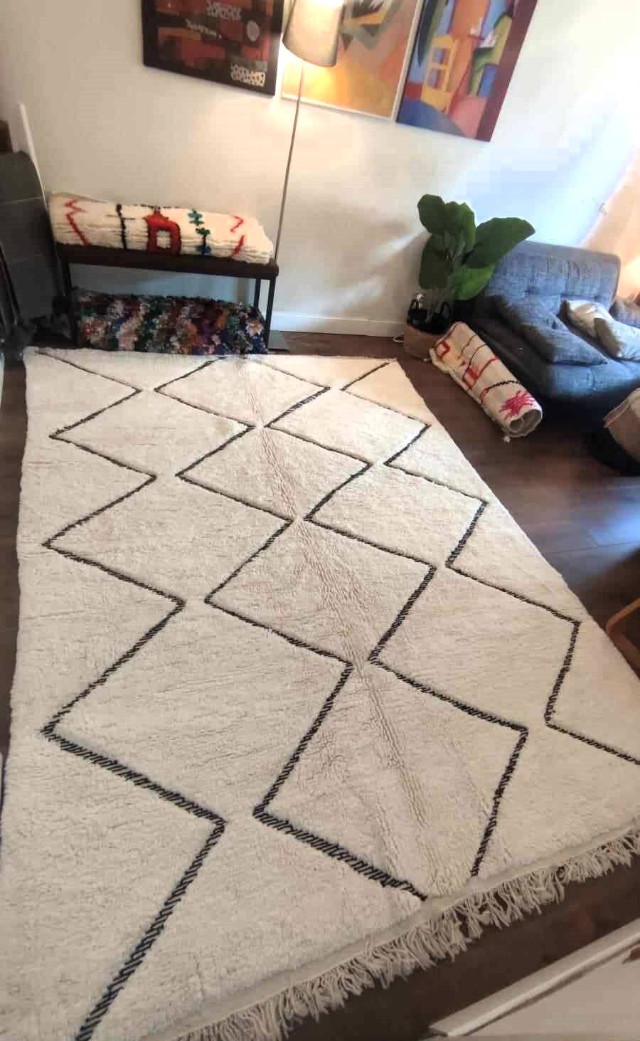 Beniouarain Berber ethnic rug