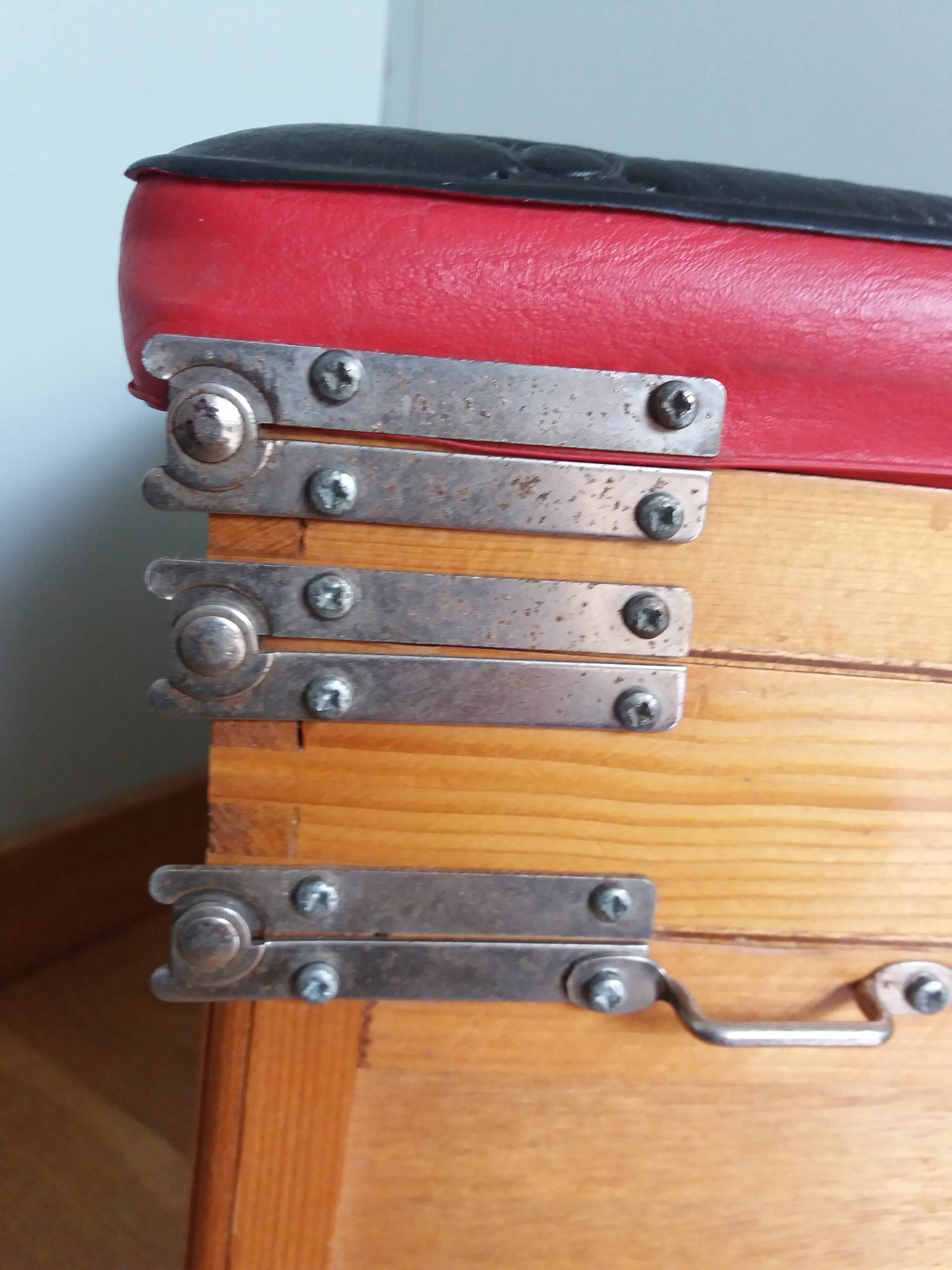 Fishing storage chest fisherman stool