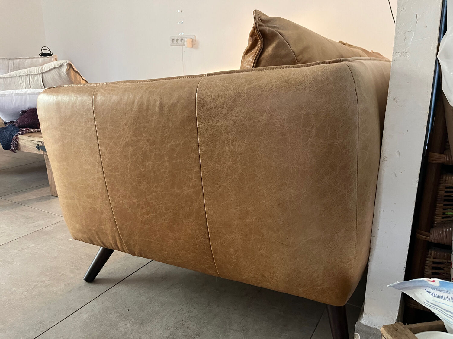 Canapé en cuir camel