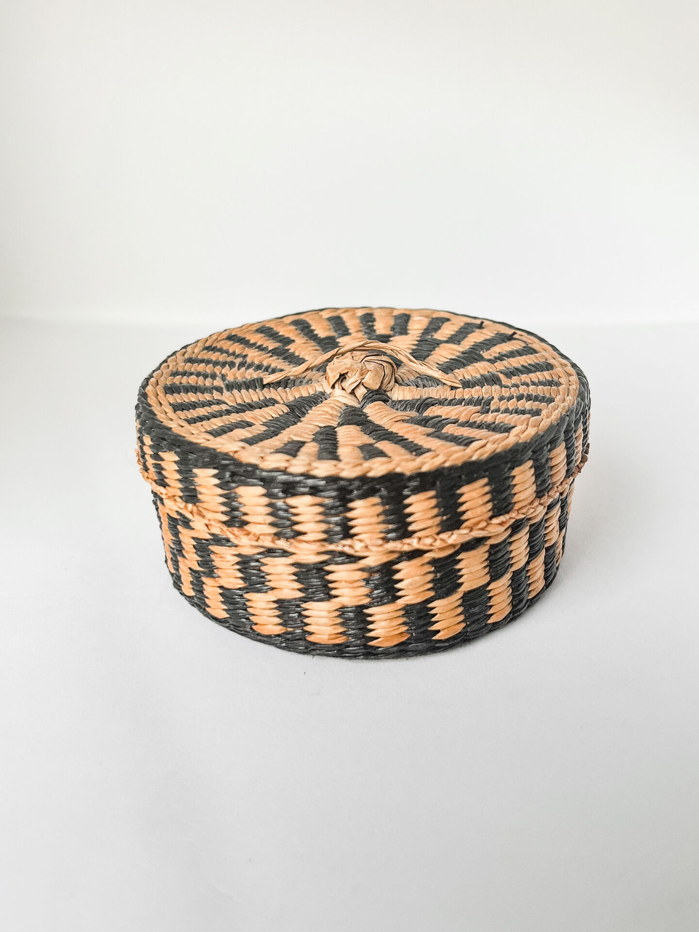 "Agaseke" box from Rwanda, Royal and Symbolic Art Weaving