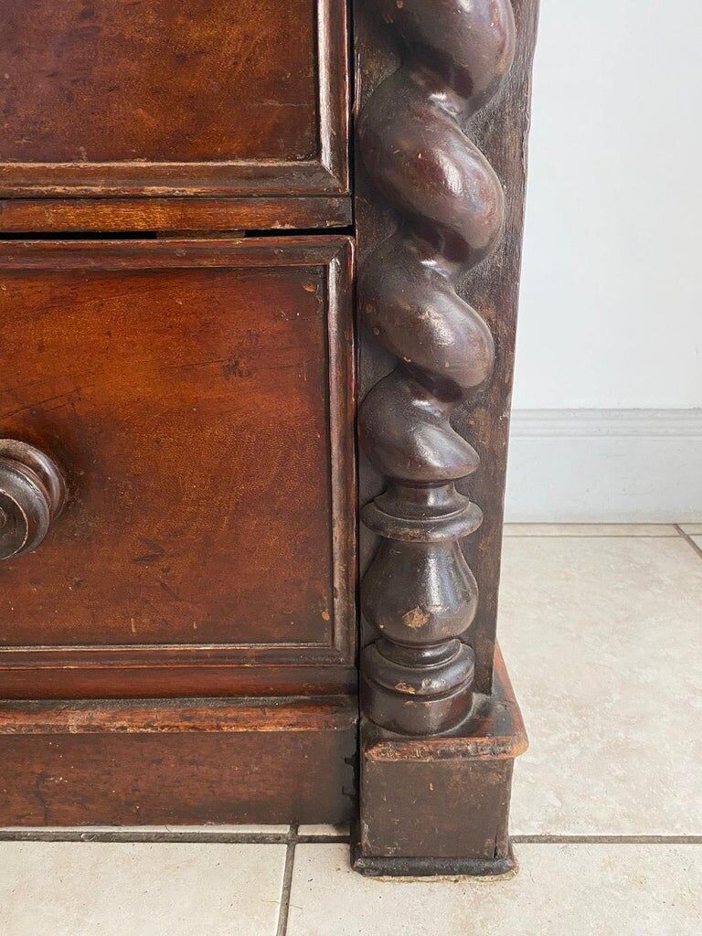 Commode anglaise, style victorien, xixème