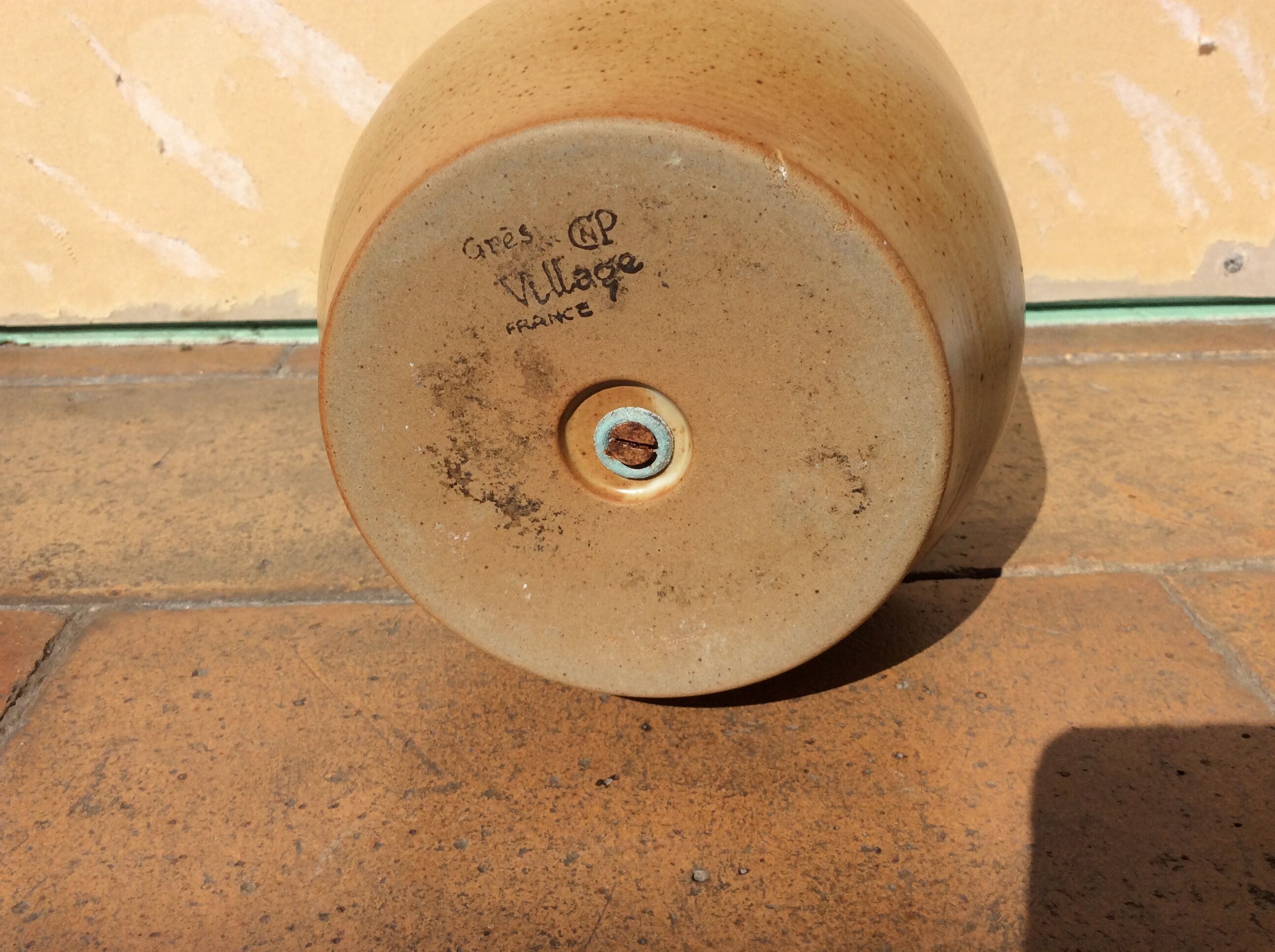 Pot sandstone utensils