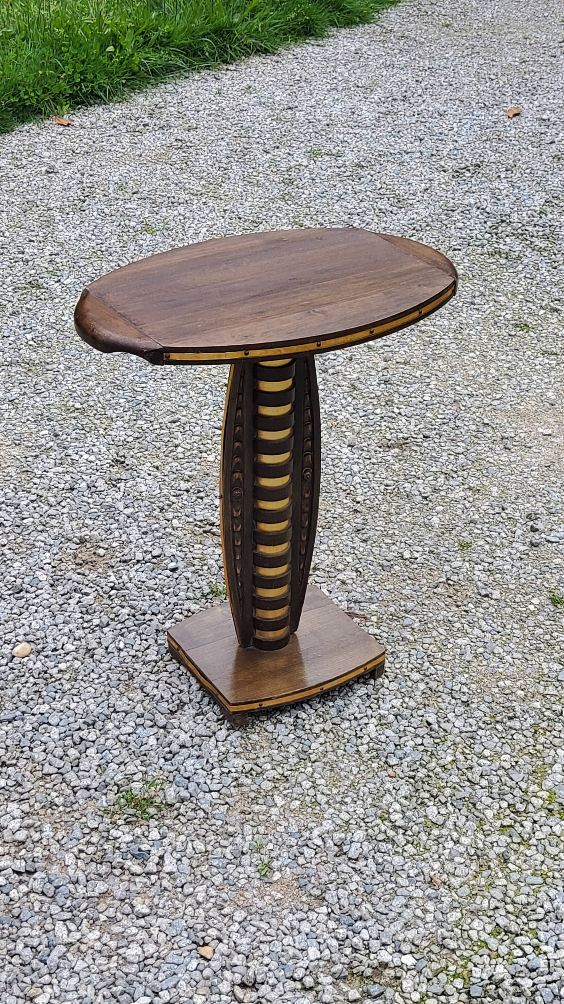 Art deco style pedestal table in beech and gold metal