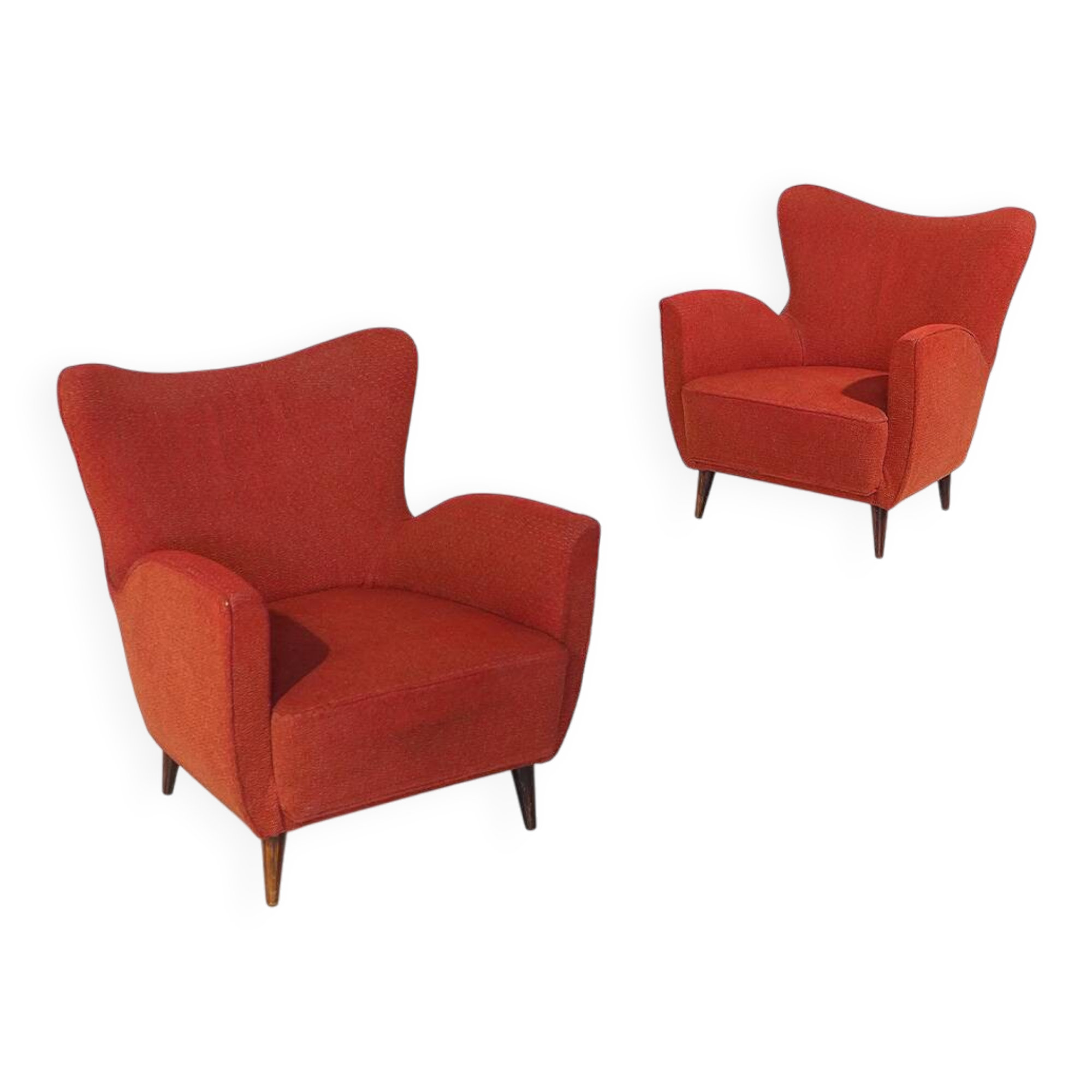 Une paire de fauteuils rouges avec des pieds en forme de cône, années 1950.