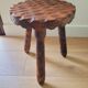 Tabouret tripode brutaliste