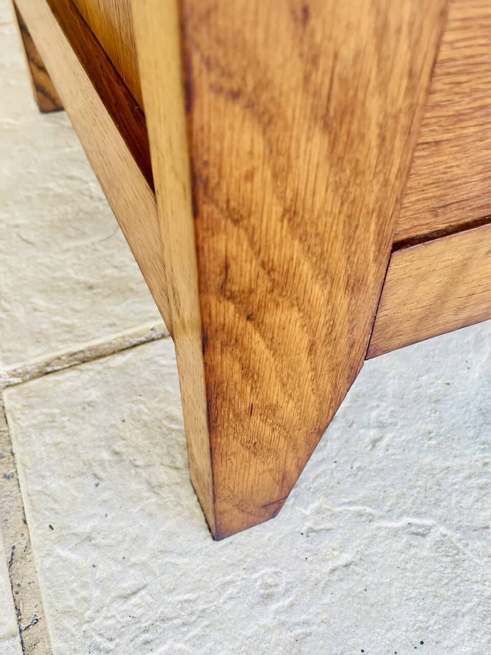 Vintage oak storage unit with drawers from the 50s/60s.