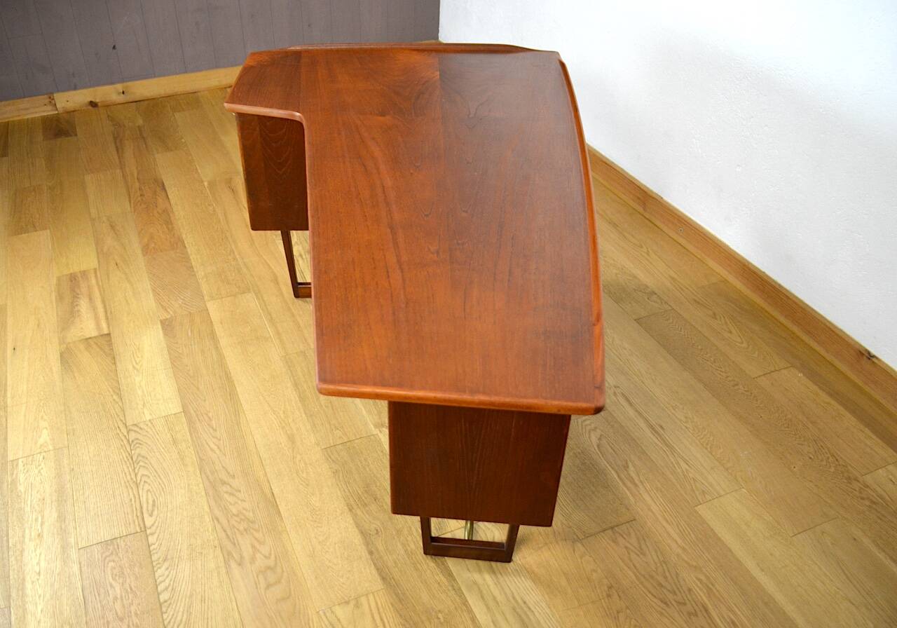 Boomerang desk by Peter Lovig Nielsen 1950/1960