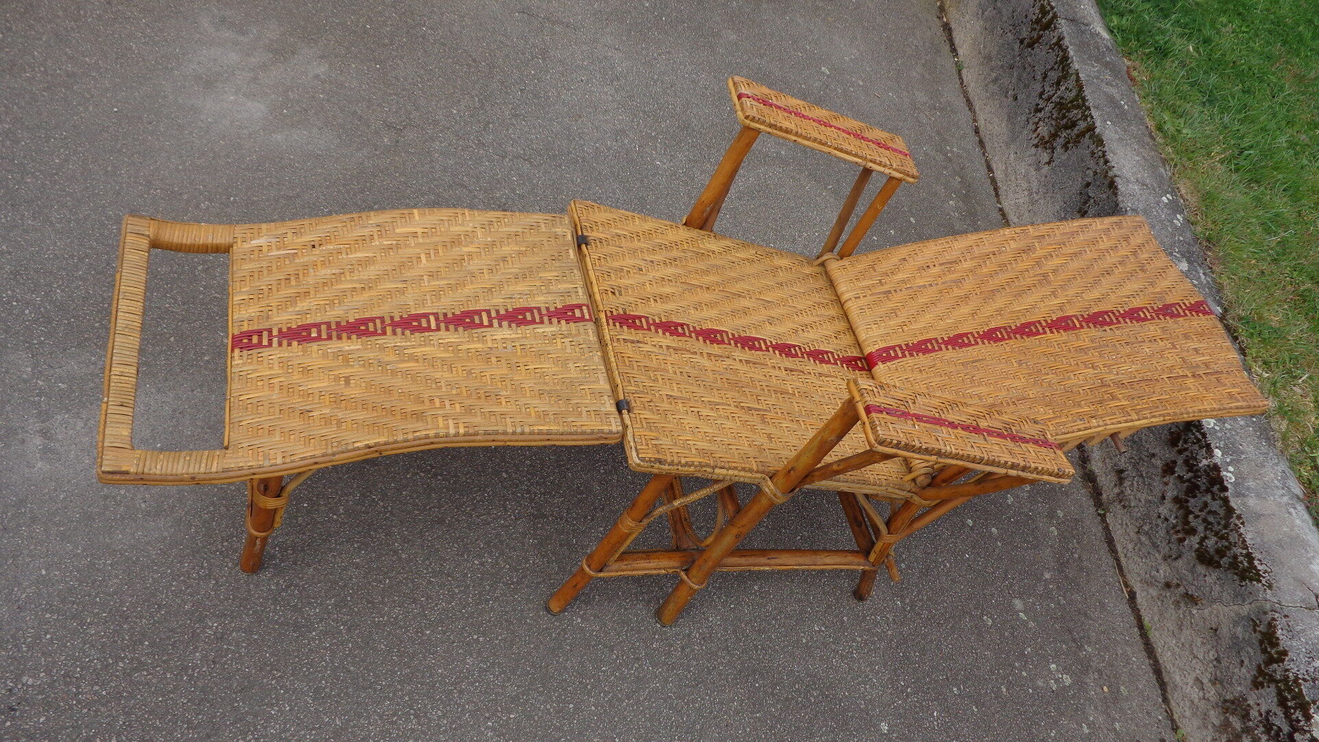 Wicker long chair