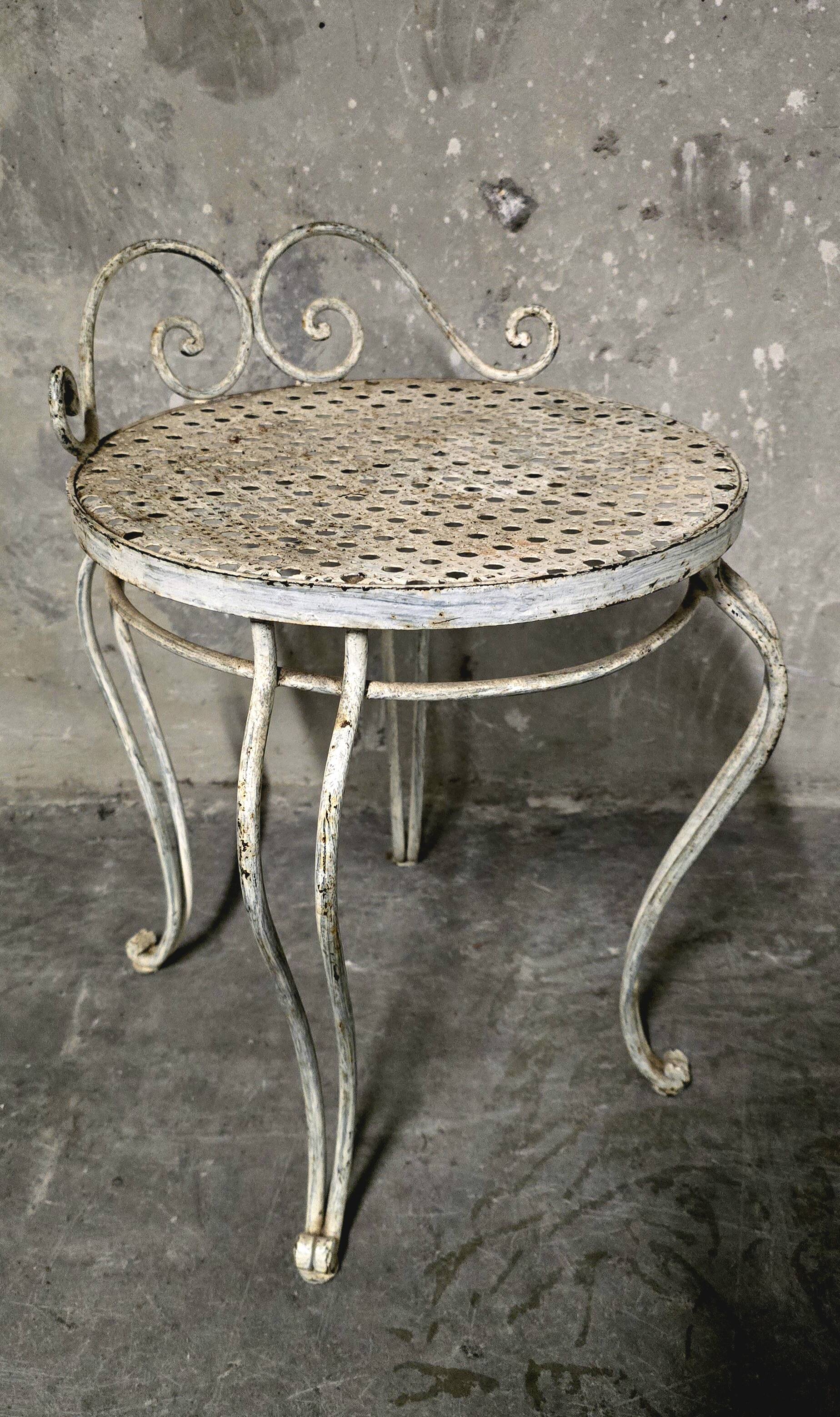 White wrought iron chair - 1940/1950