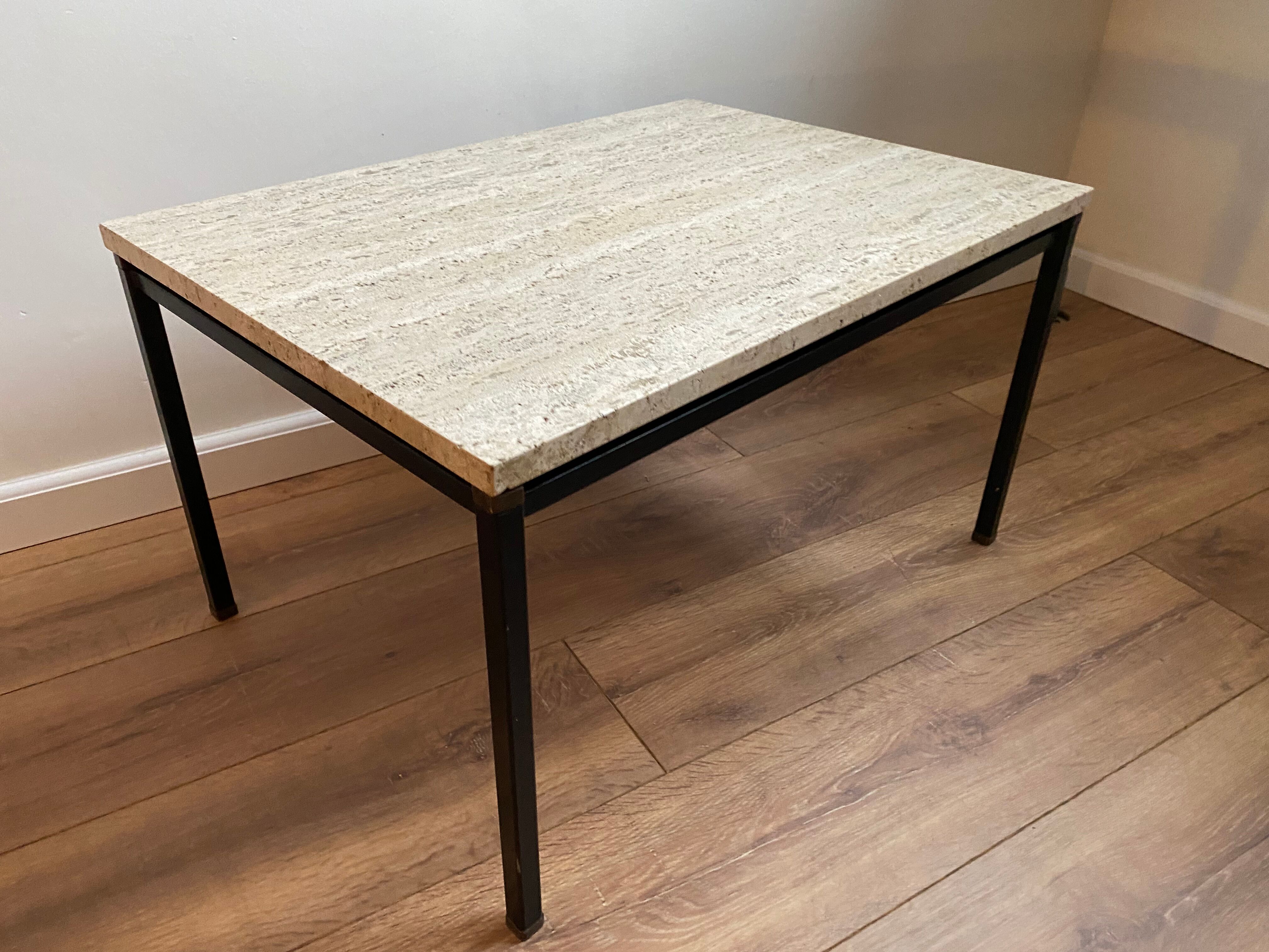 Table italienne en laiton travertin et acier ou table basse, années 1960