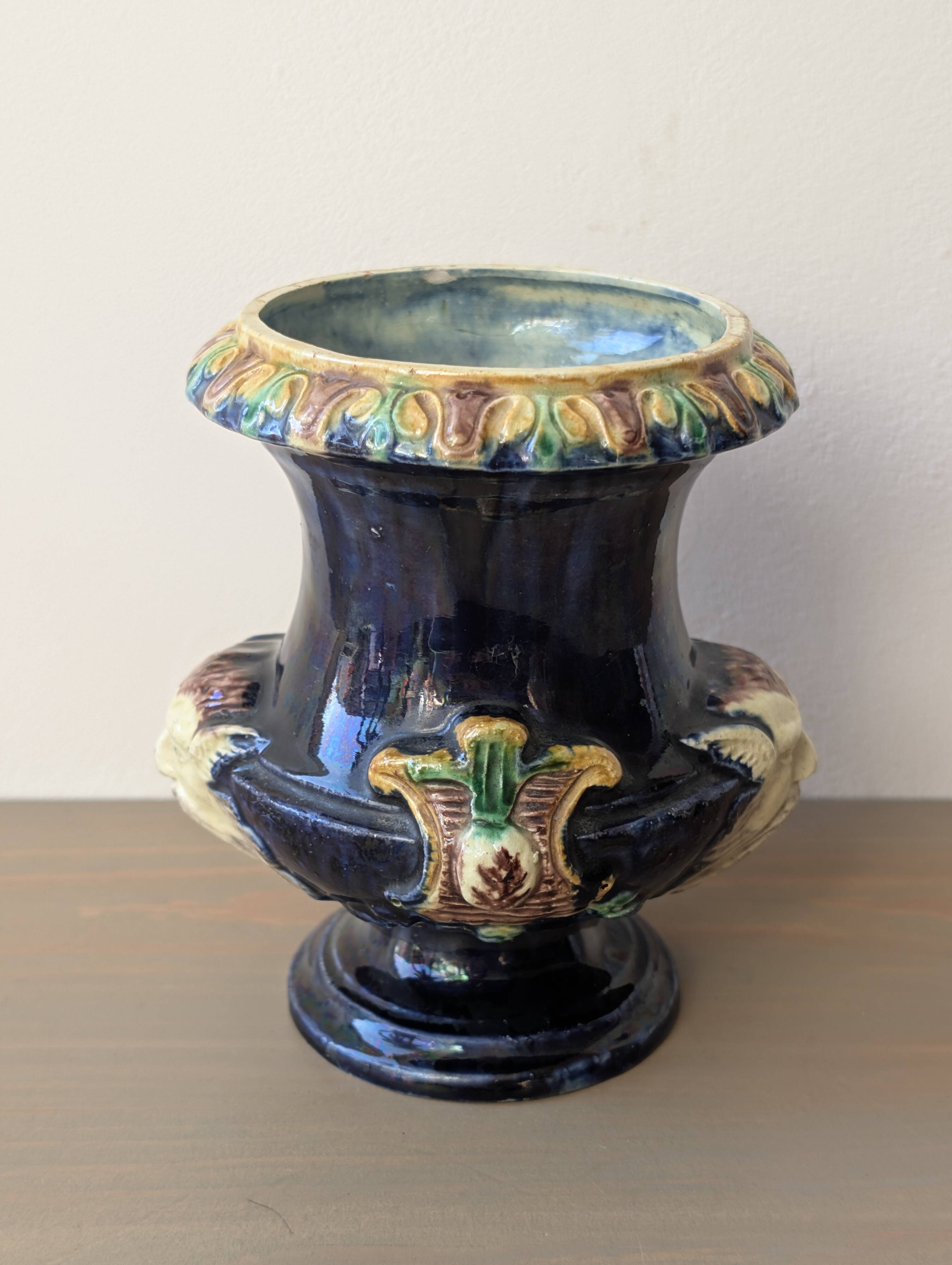 Slipware vase