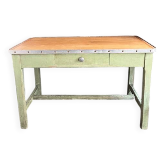 Farmhouse table