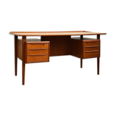 Mid-century danish teak desk by Peter Løvig Nielsen for Hedensted Møbelfabrik