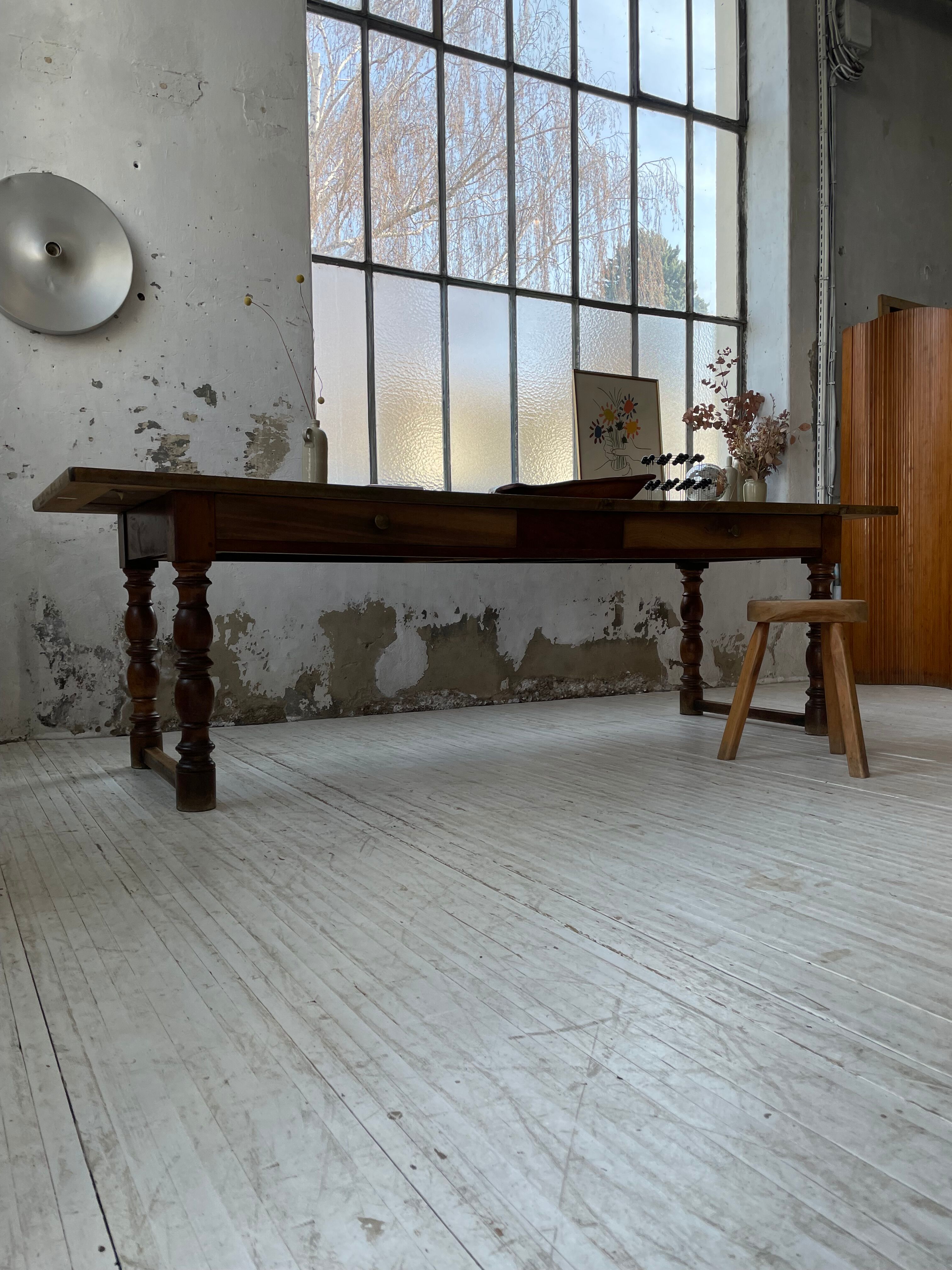 Table of draper firm walnut 260cm