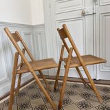 set of 2 vintage folding chairs