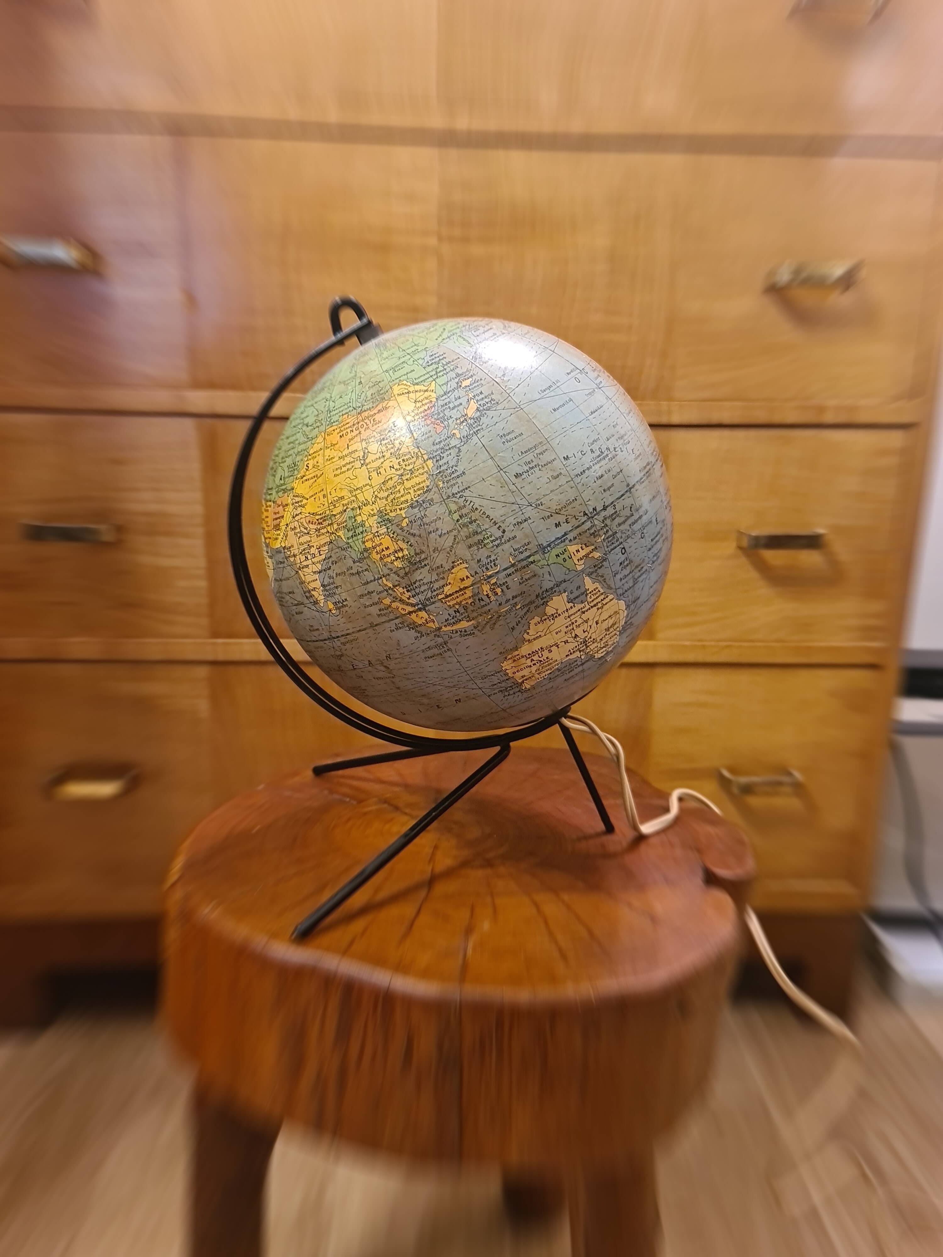 Vintage globe Girard Barrère 1970