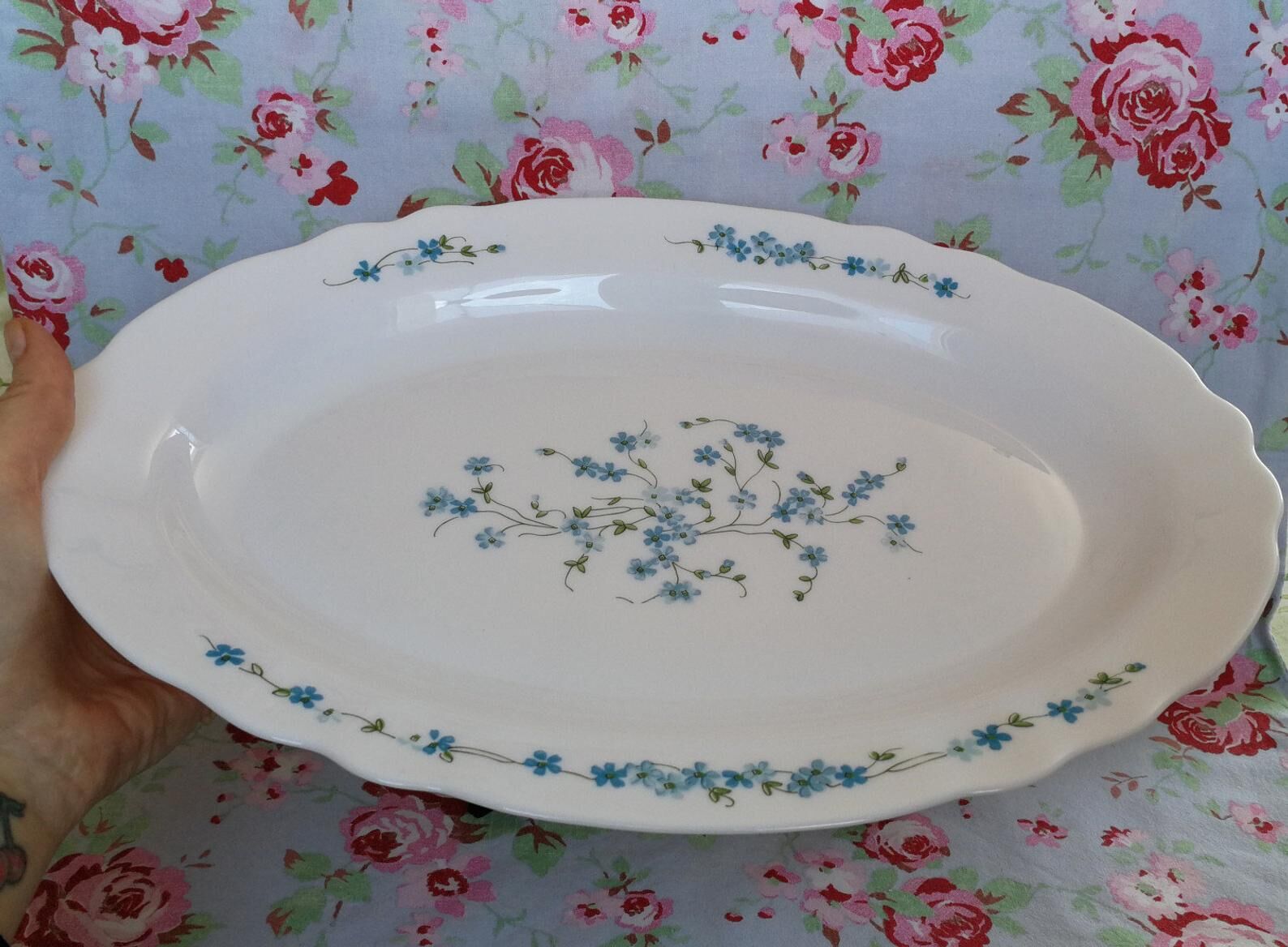 Grand Plat Oval Arcopal Veronica Myosotis Blue Flowers Opaline Vintage Retro