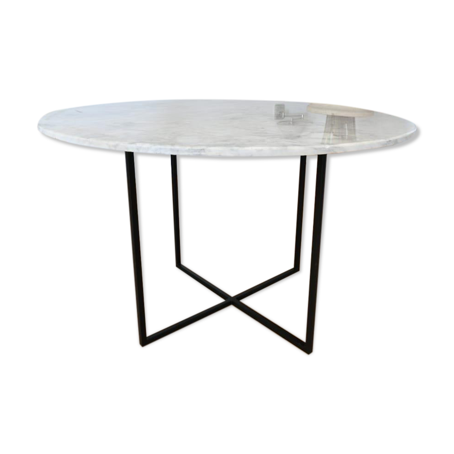 Ibiza marble dining table