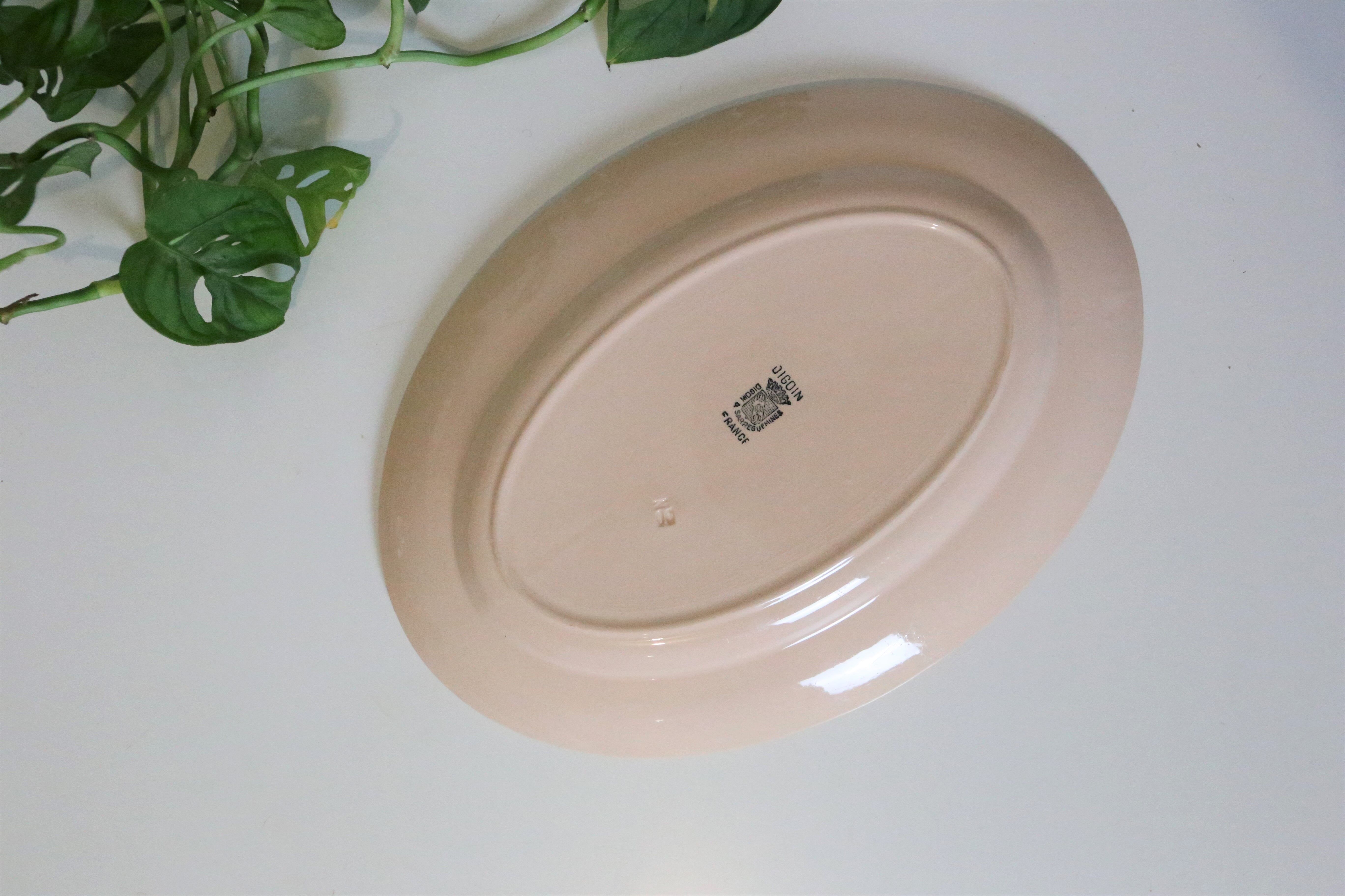 Oval dish in pink ceramic, art deco, 1930, digoin, french manufacture