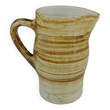 Longchamp pitcher