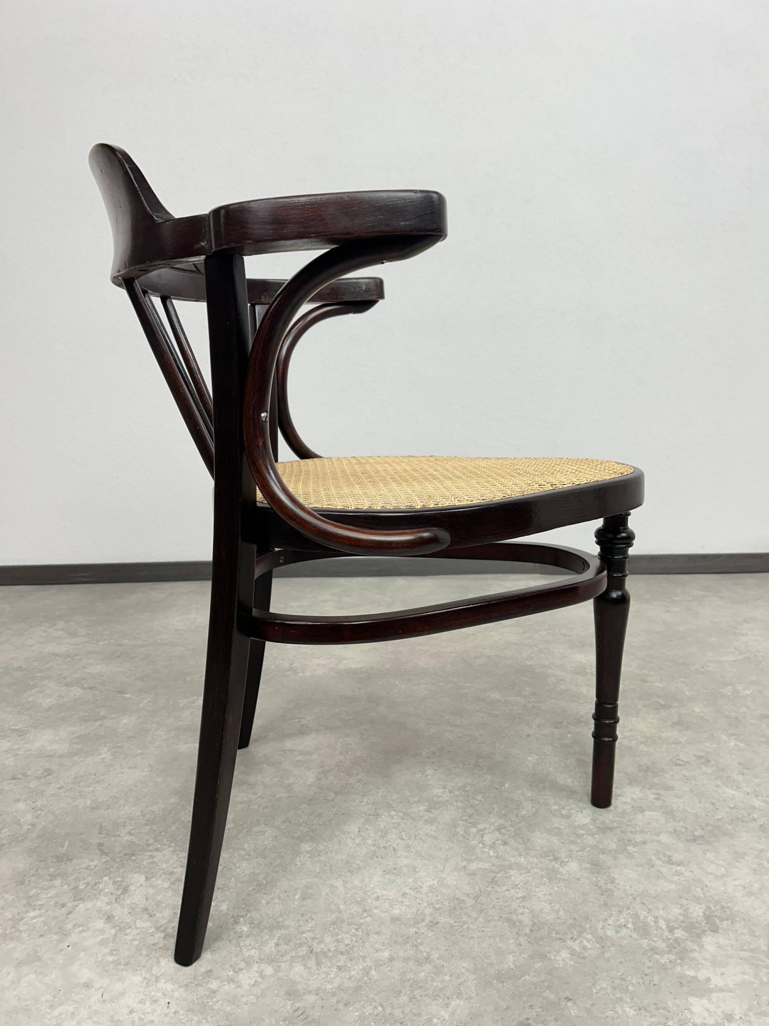 Fauteuil d'angle n°6 par J&J Kohn