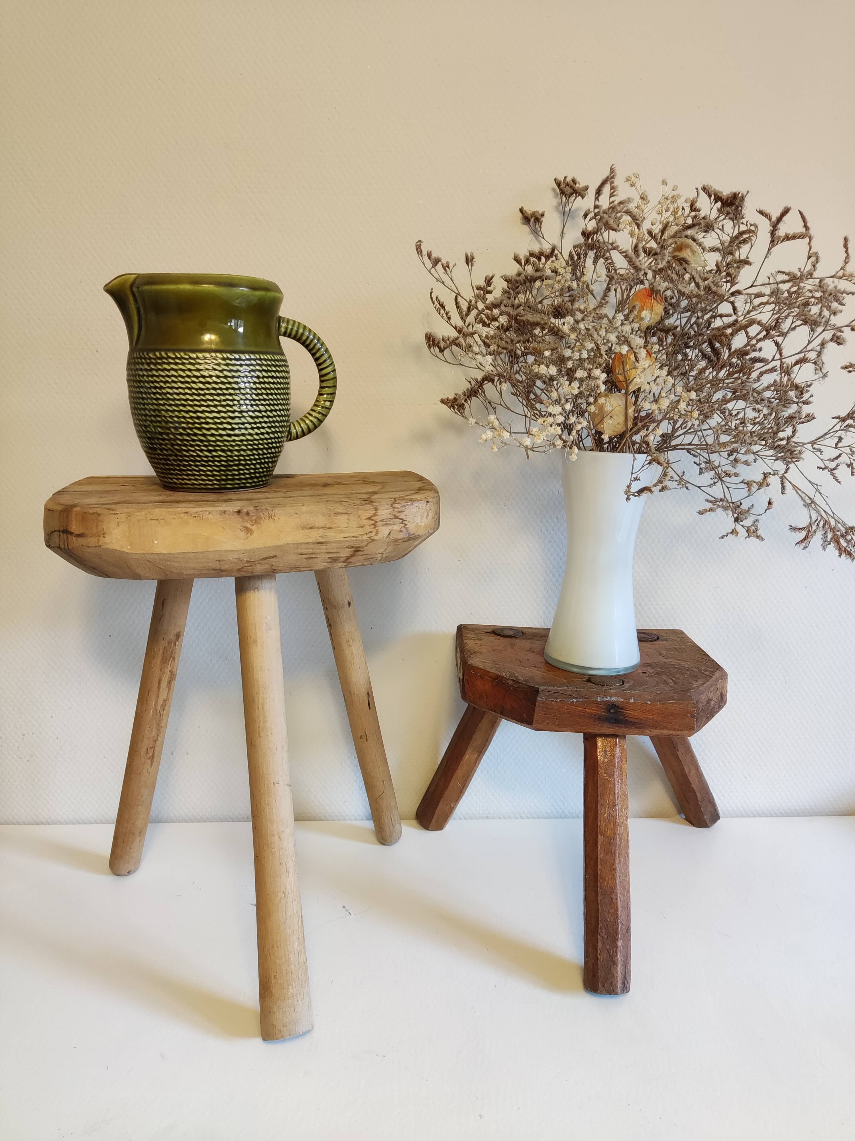Tabouret en bois brut