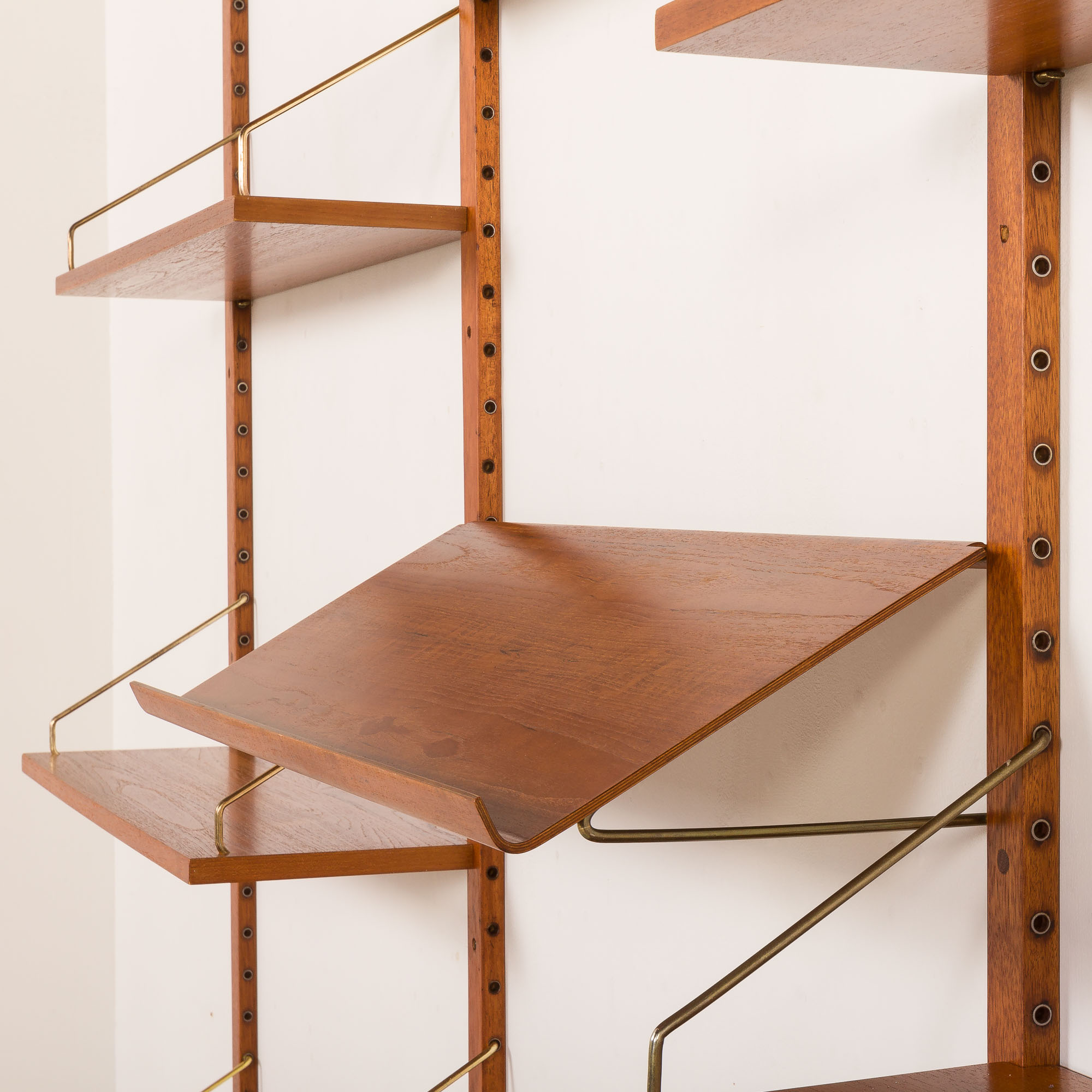 Poul Cadovius Royal shelving unit in teak, 1960s