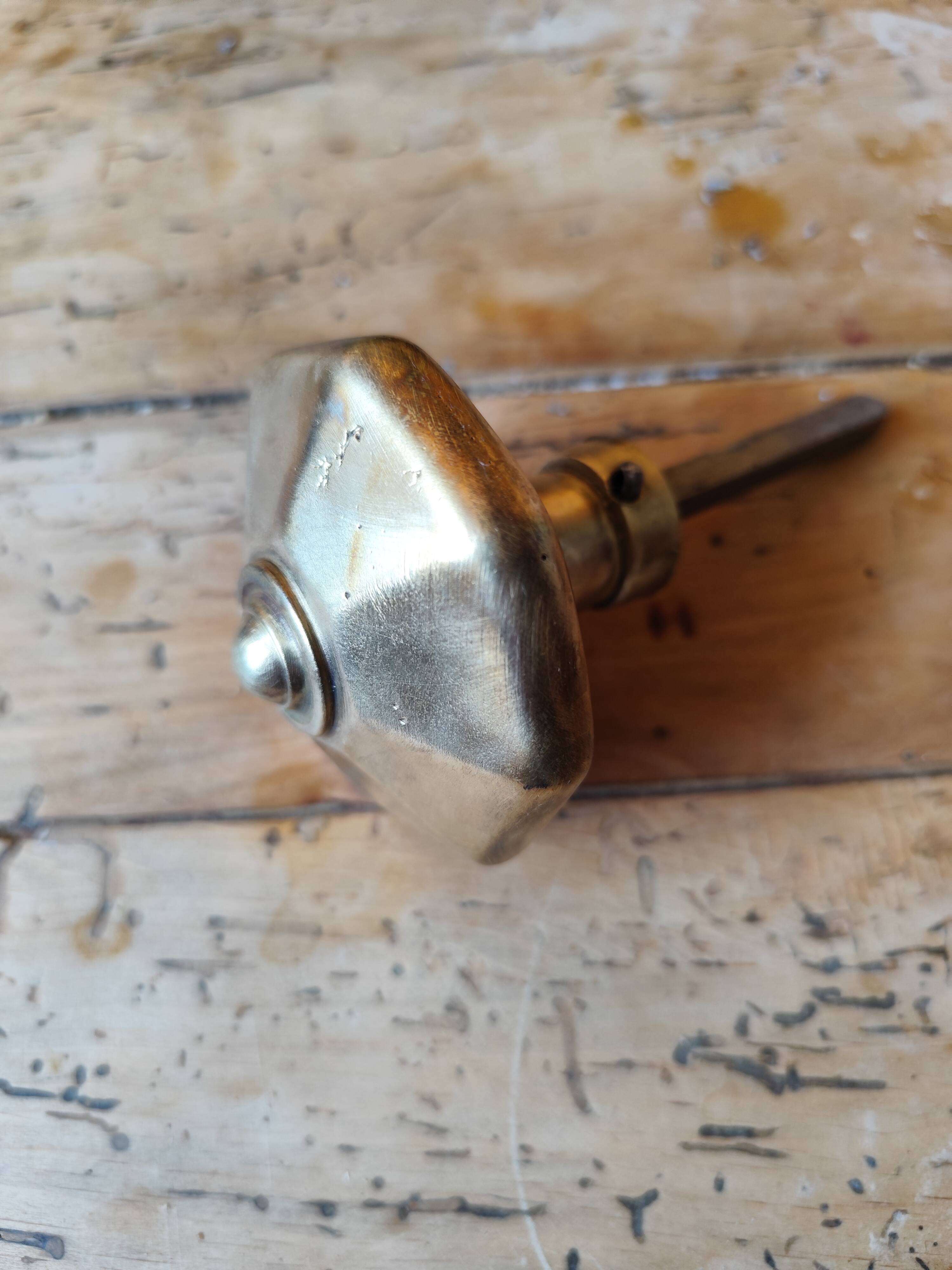 Poignée de porte octogonale en laiton style Louis Philippe-Restauration