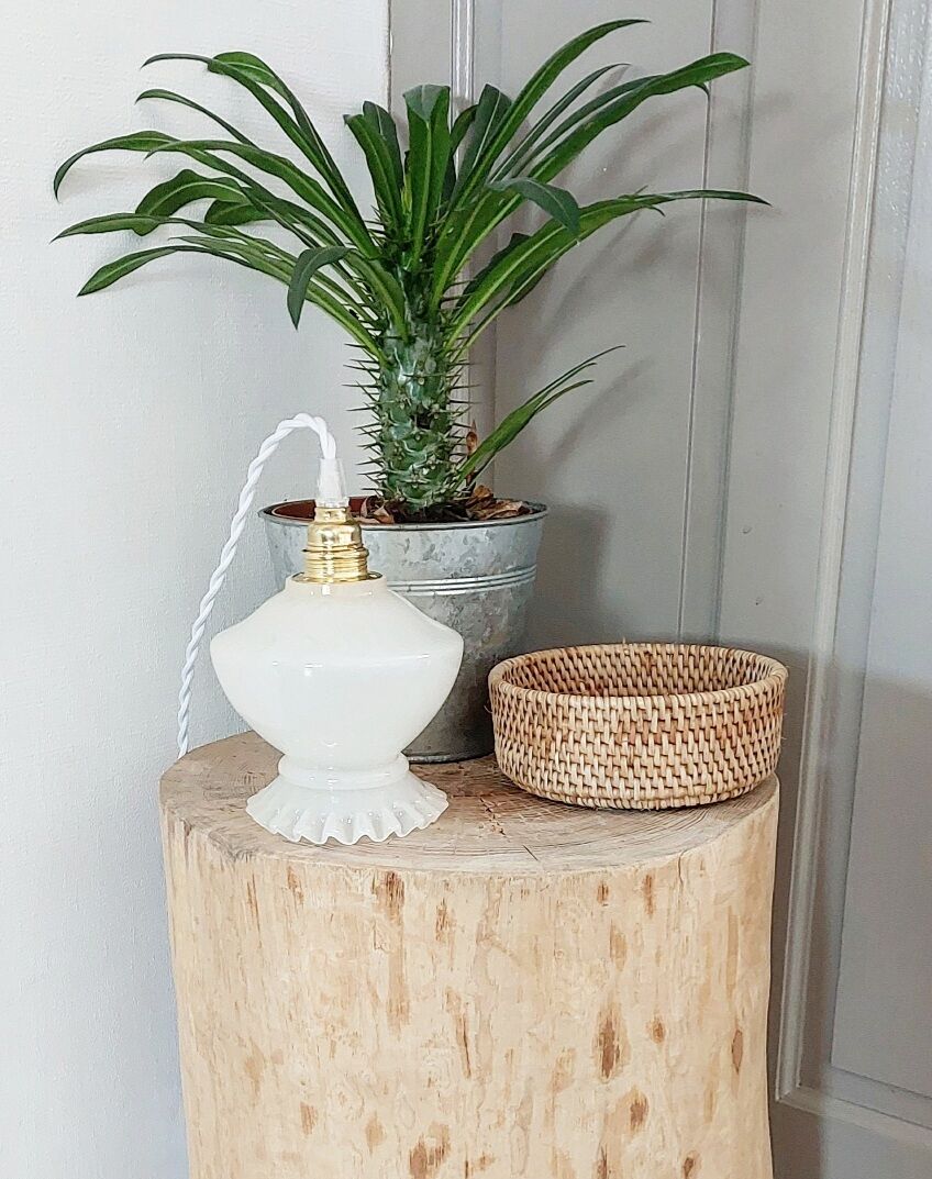 Baladeuse opaline vintage