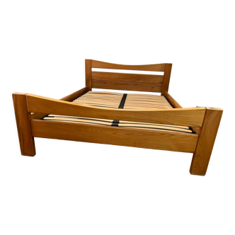 Double bed revived in elm