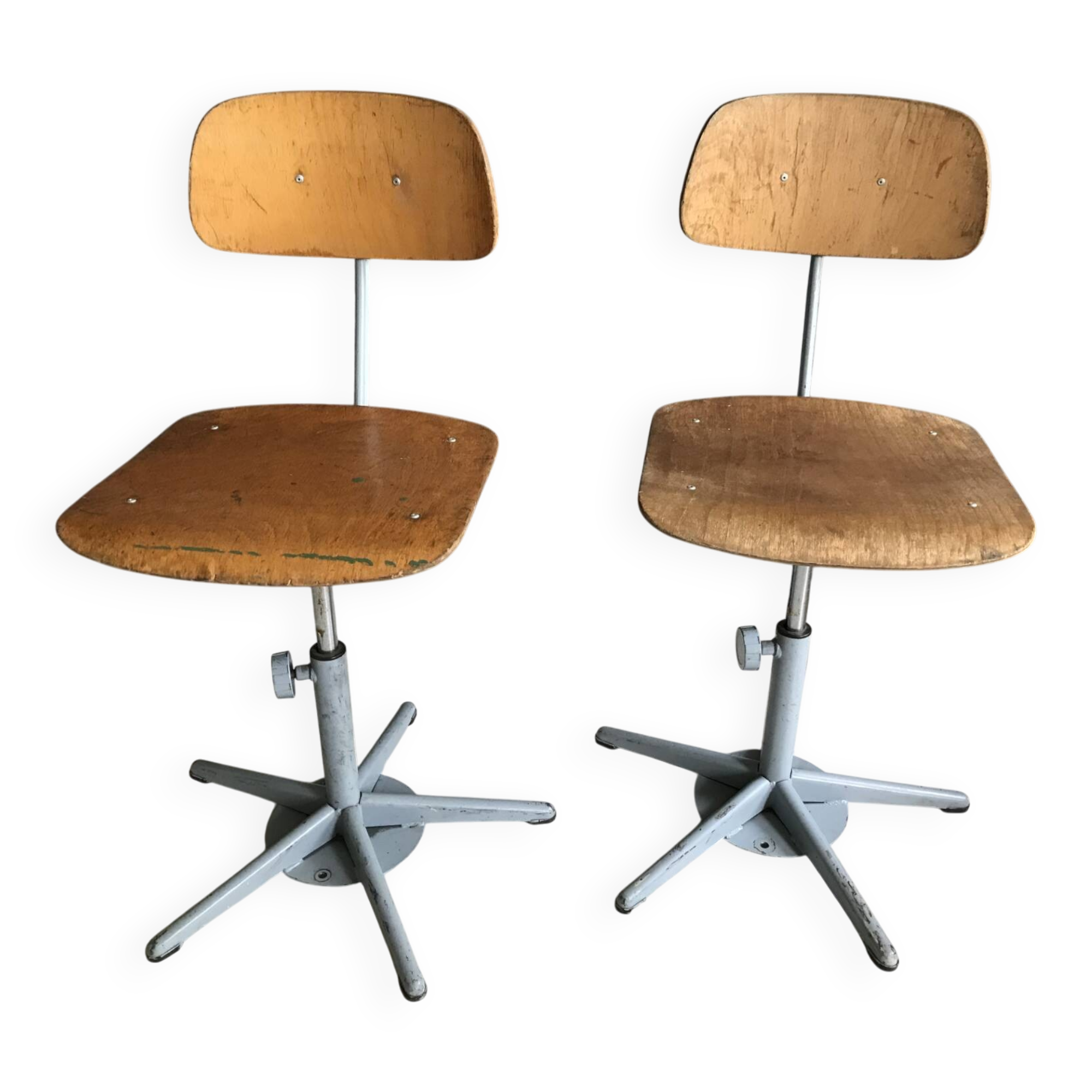 2 x Ahrend task chairs from Cirkelvintage