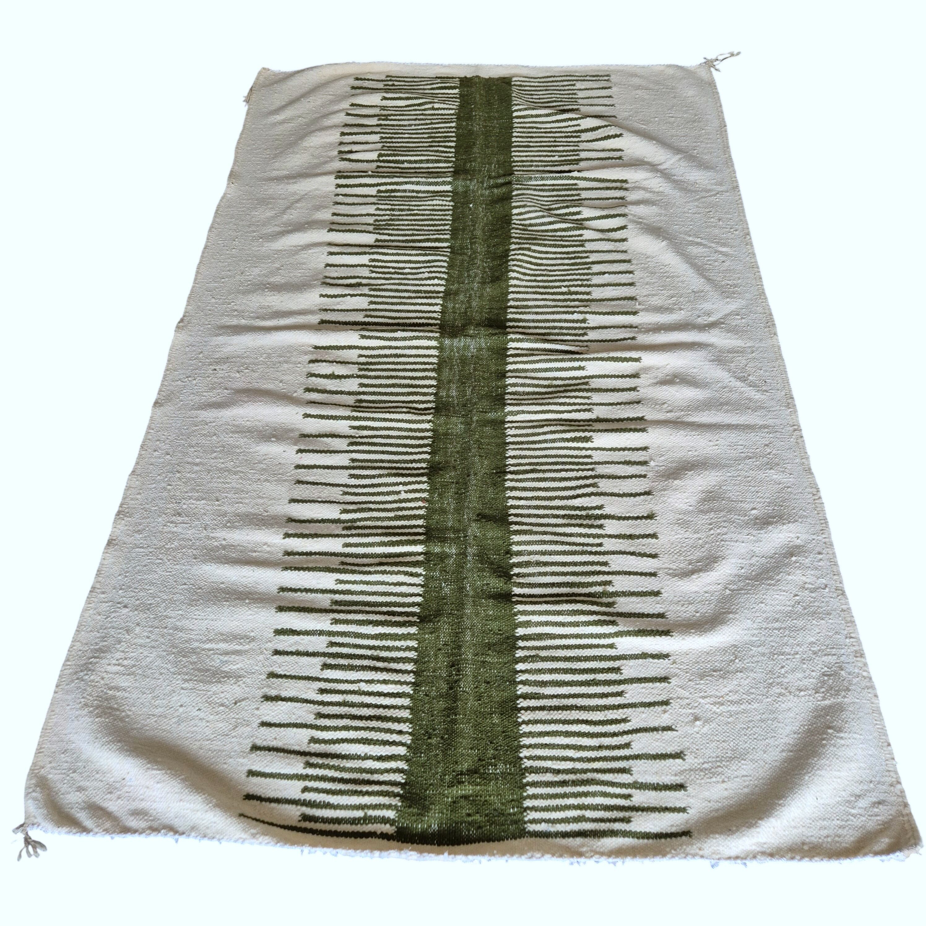 Berber kilim rug 150x250