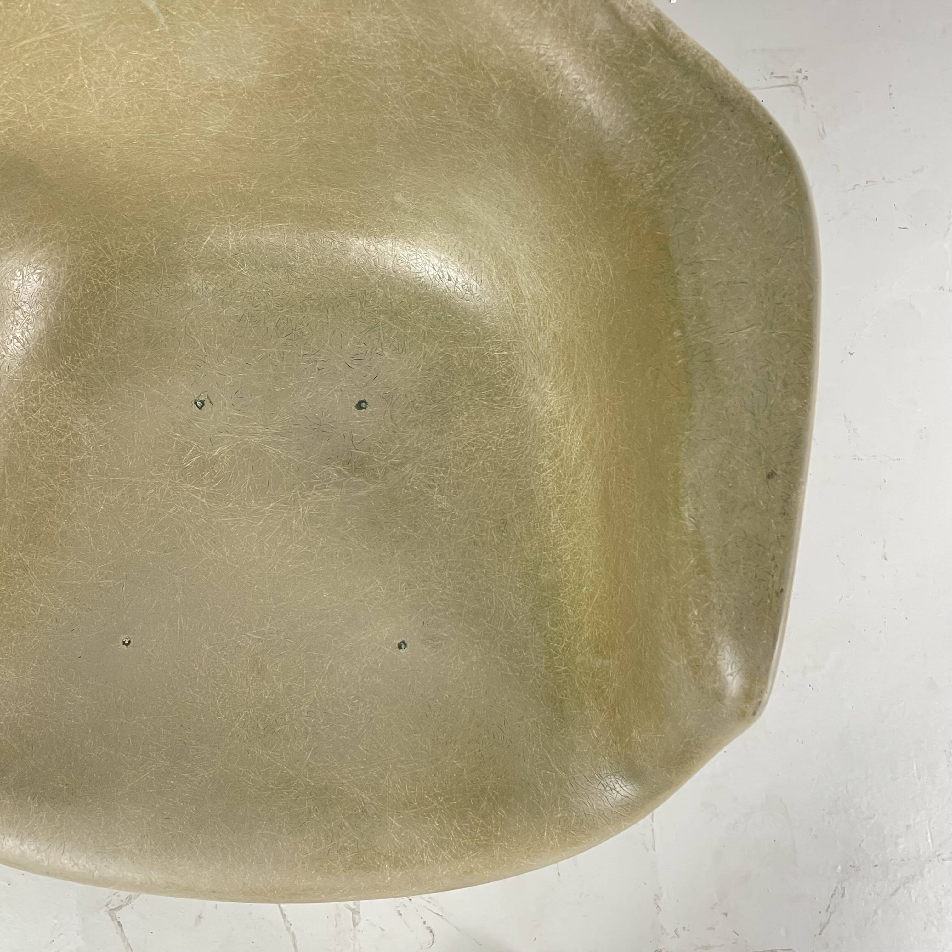 Eames Herman Miller DAX fibreglass chair in seafoam green