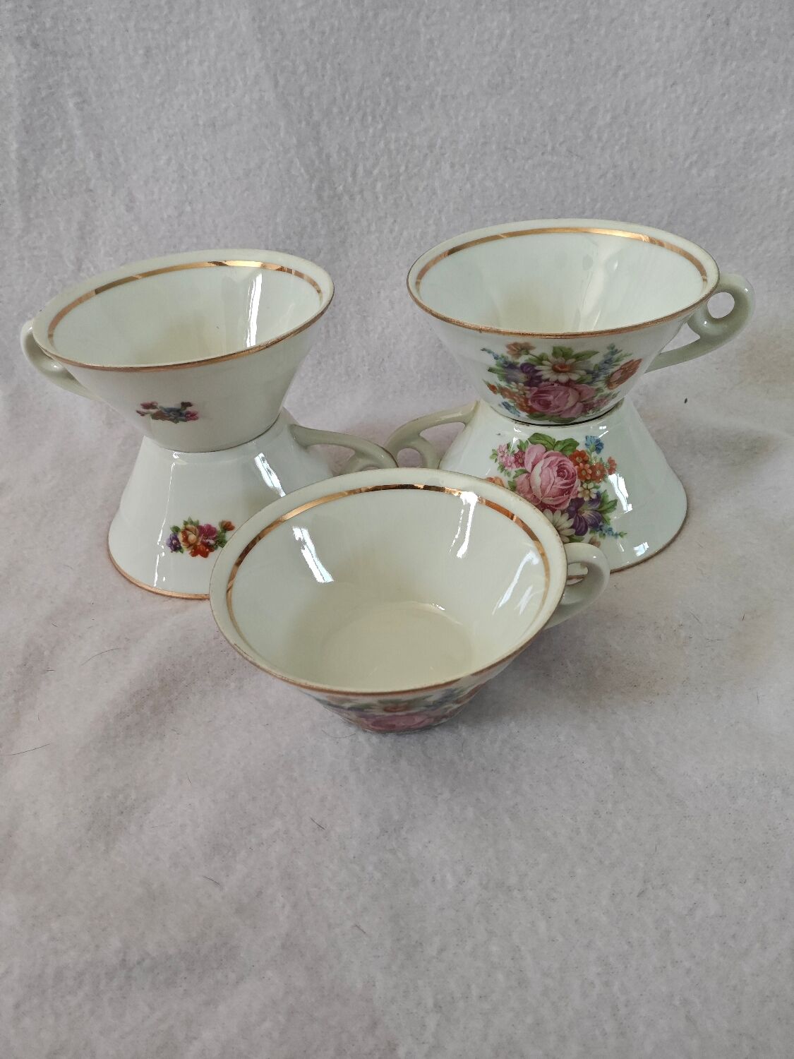 Tea cups