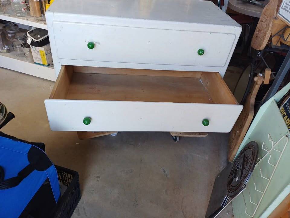Commode vintage vintage style Mado / Années 50