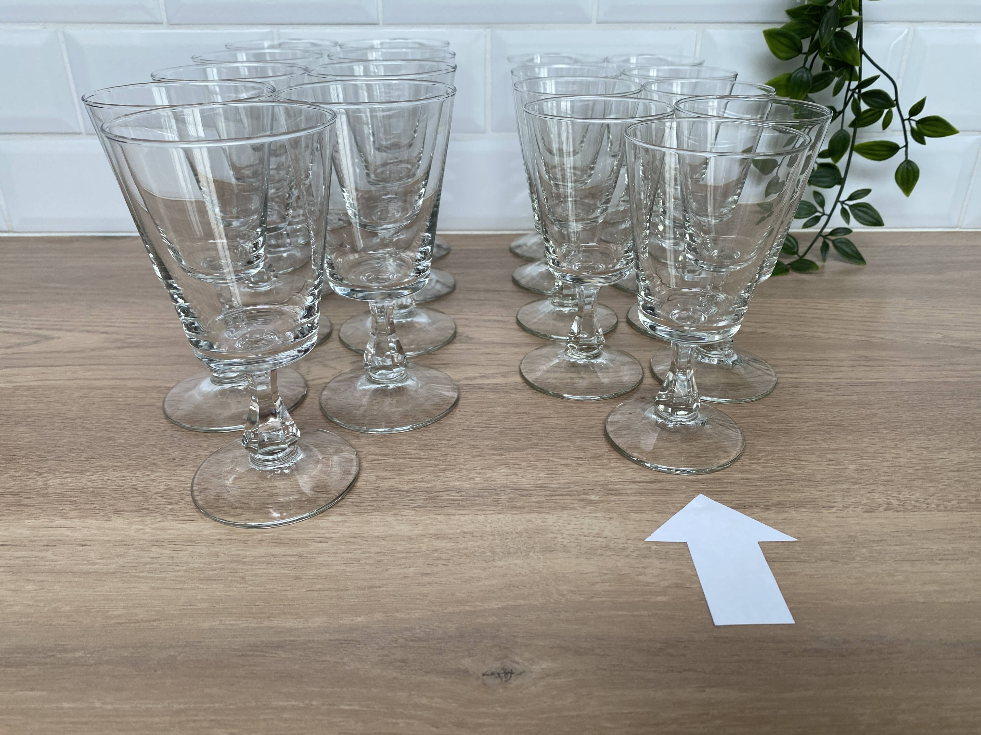 Set of 9 white wine glasses
