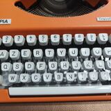 Olympia traveller orange luxury typewriter