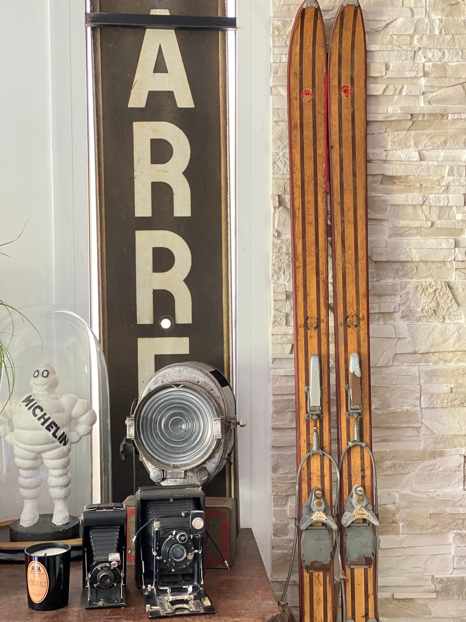Pair of vintage Rossignol Hickory wooden skis