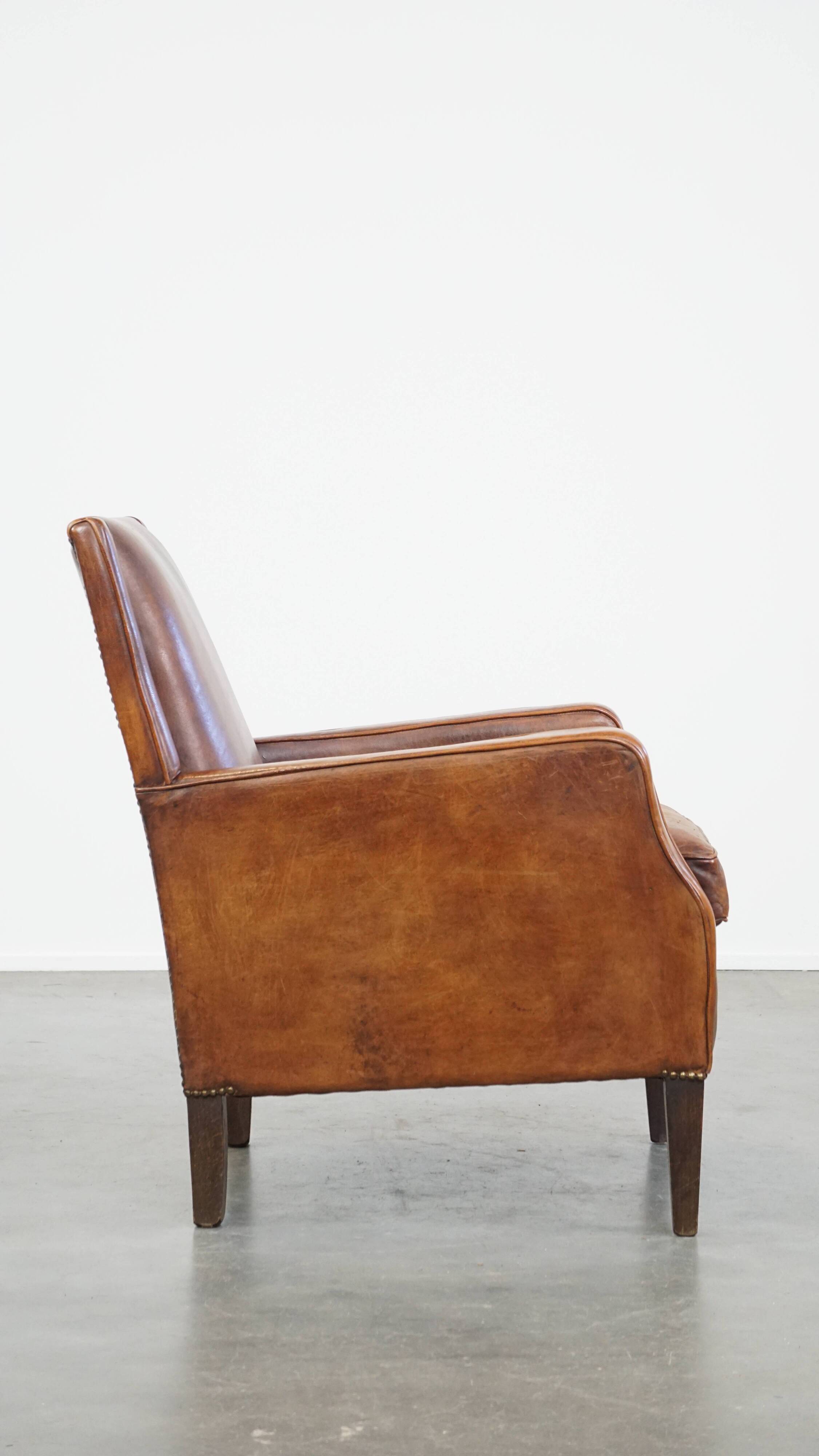 Sheepskin armchair with a refined Art Deco design