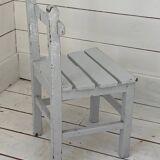 Chaise d’enfant en bois