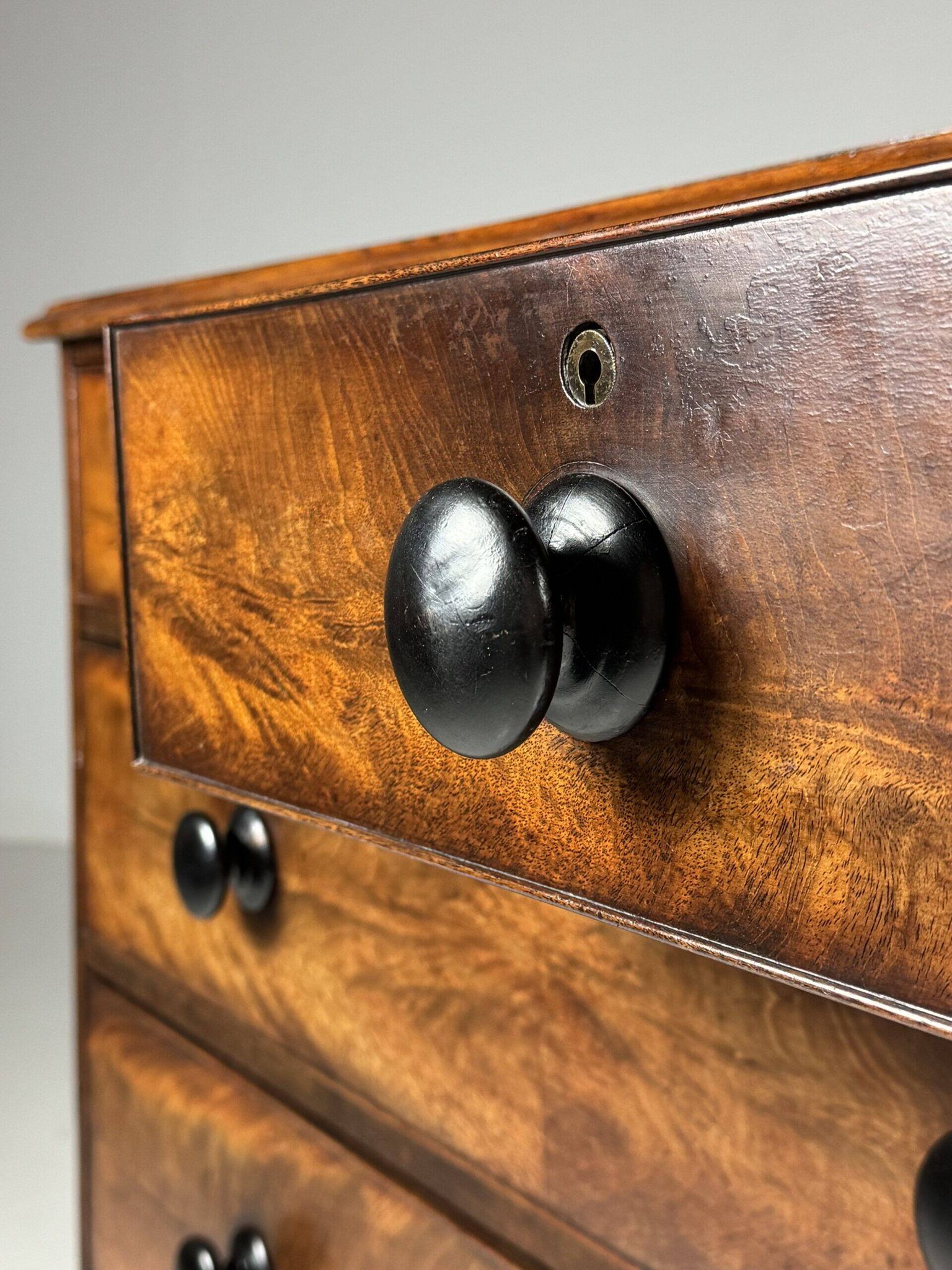 Commode en acajou, 19ème siècle