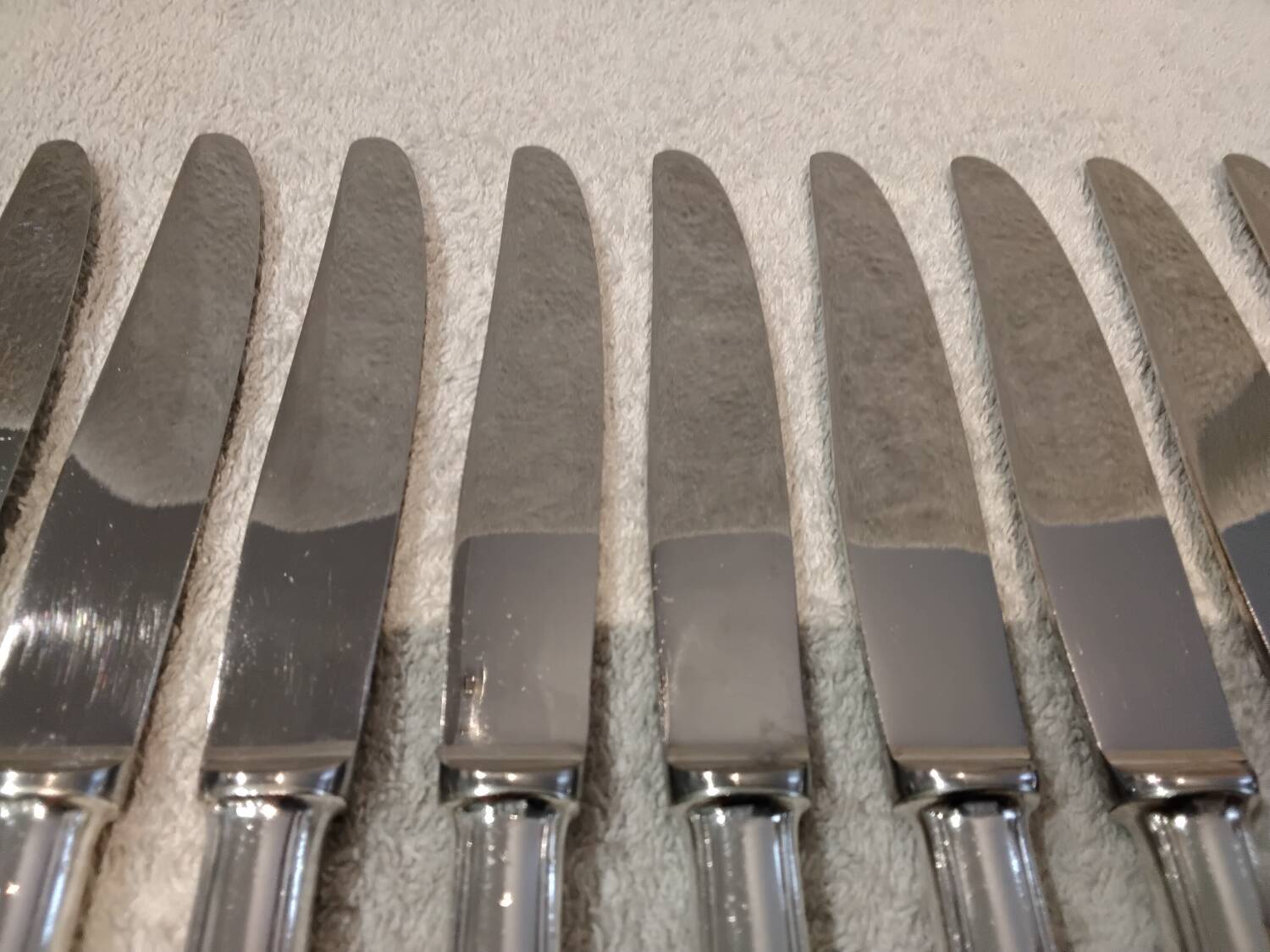 12 dessert knives with silver-plated metal handles, silversmith Ercuis Valencay